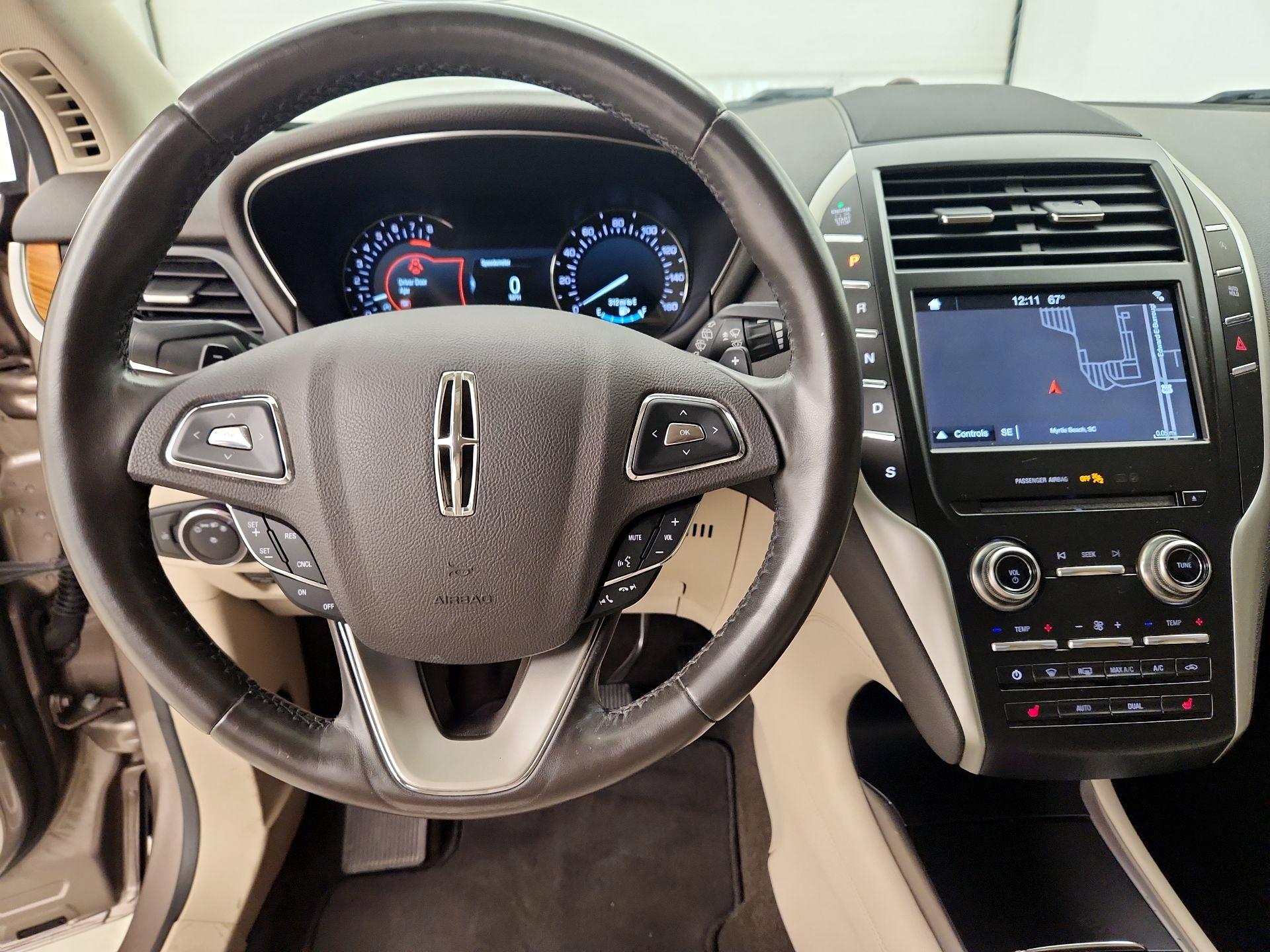 Thumbnail: 2019 Lincoln MKC - 10