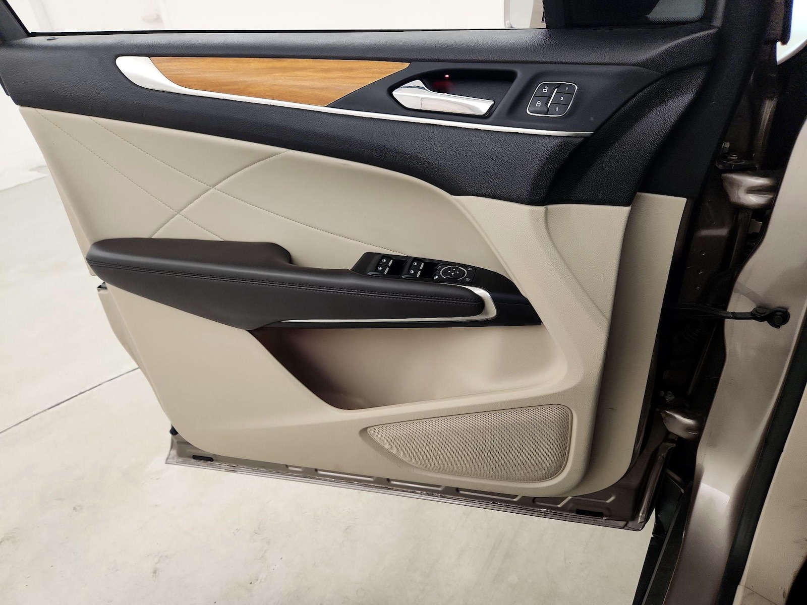 2019 Lincoln MKC Select - Photo 13