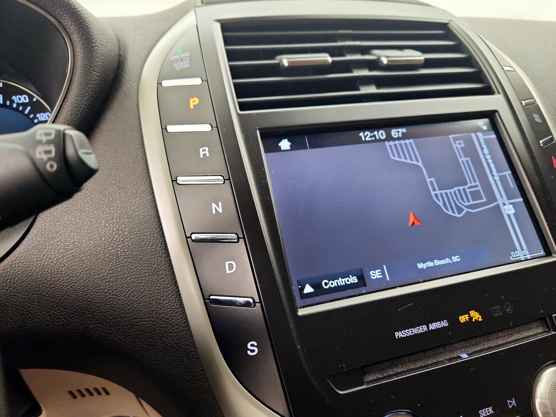 Thumbnail: 2019 Lincoln MKC - 18