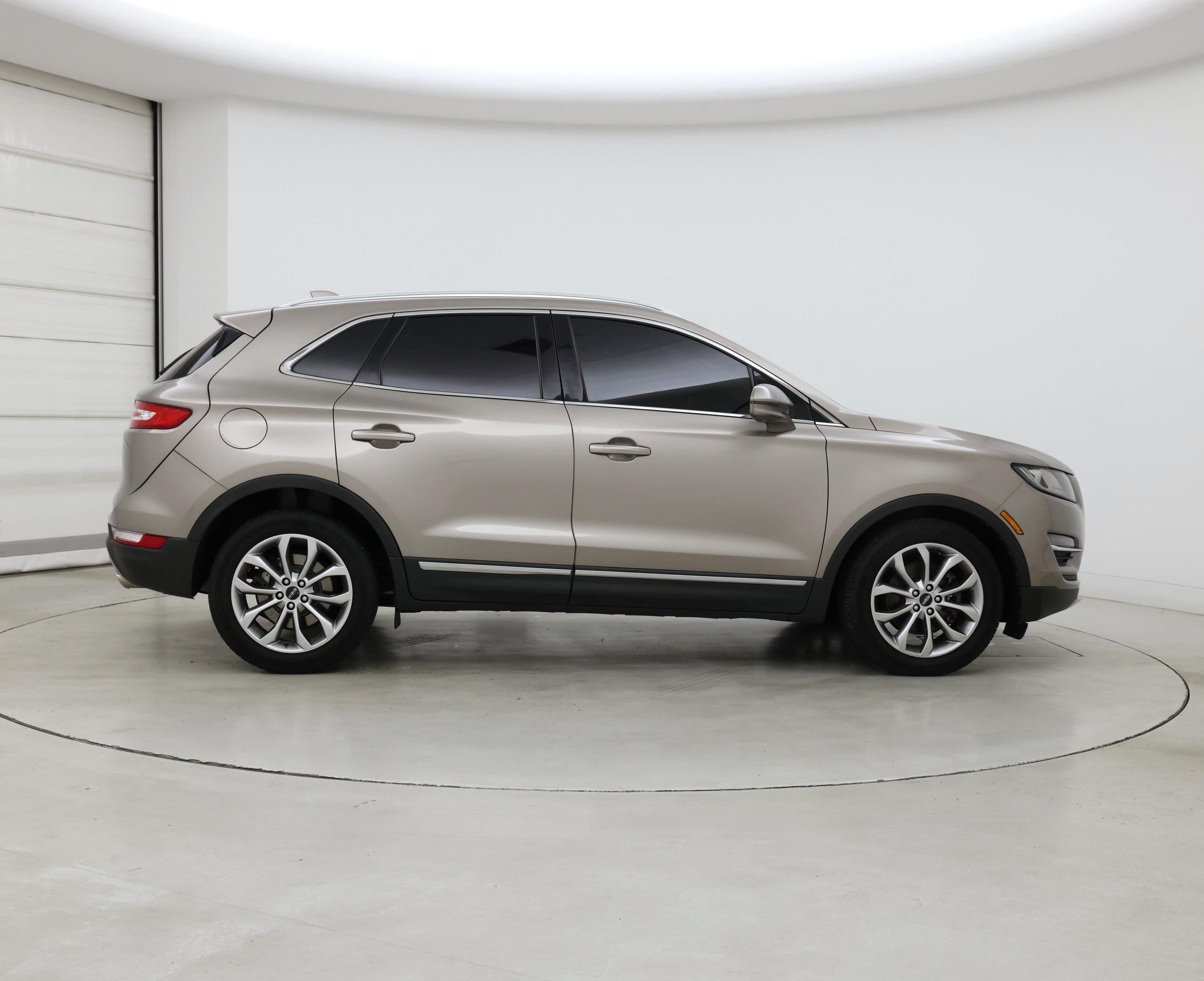 Thumbnail: 2019 Lincoln MKC - 7