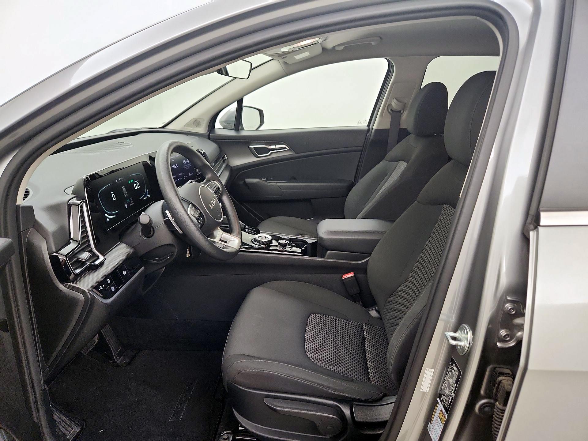 Thumbnail: 2023 Kia Sportage - 11