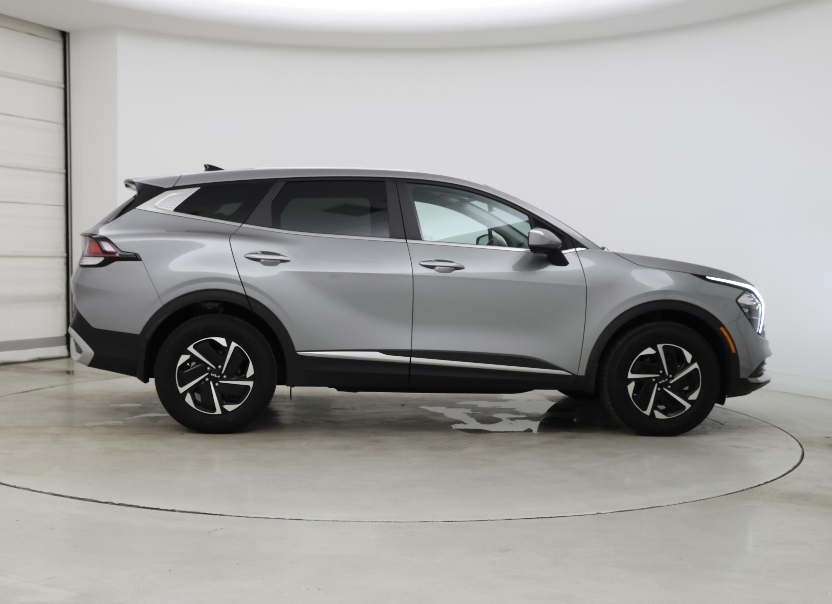 Thumbnail: 2023 Kia Sportage - 7