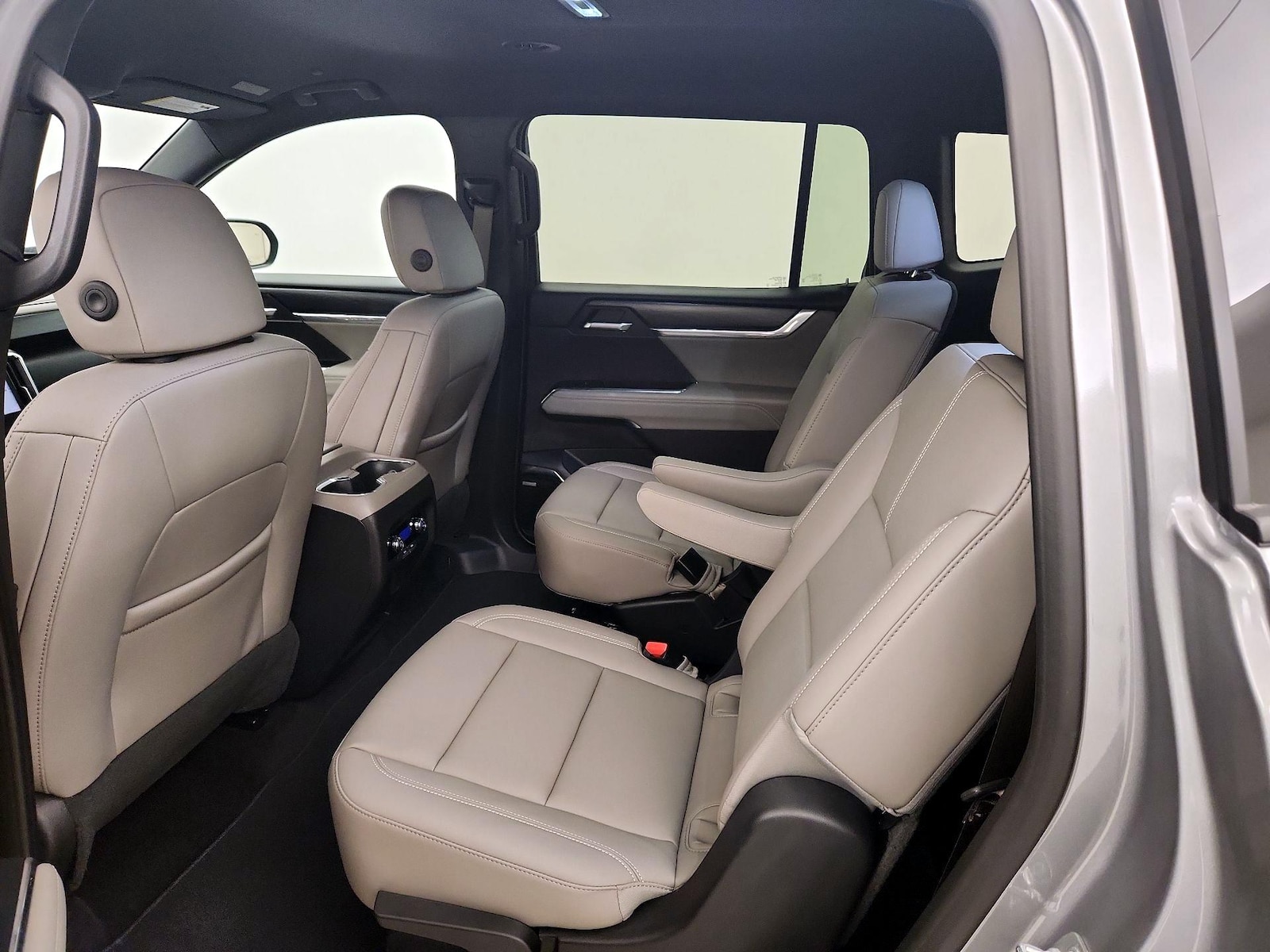2025 GMC Acadia Elevation - Photo 21