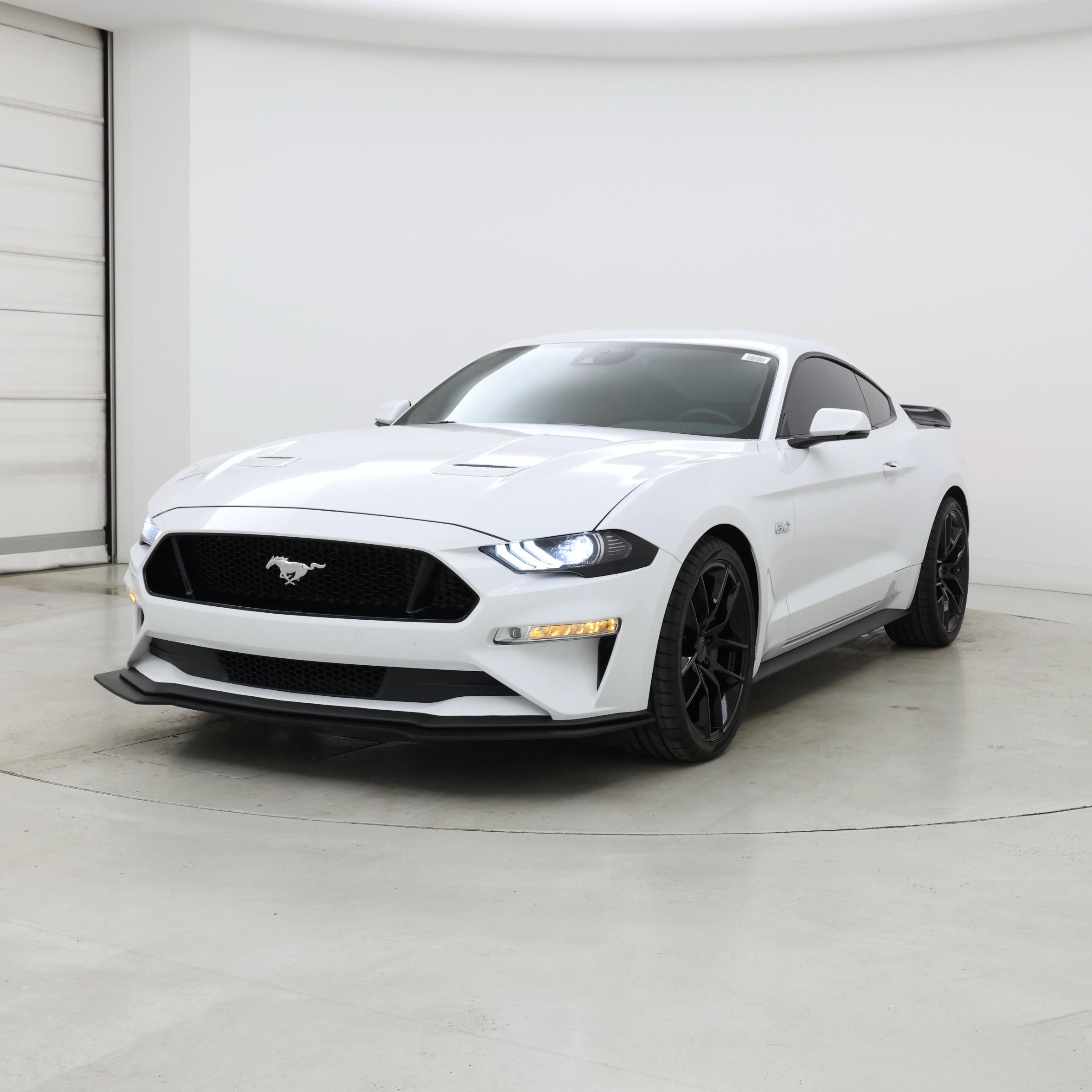 Thumbnail: 2022 Ford Mustang - 4