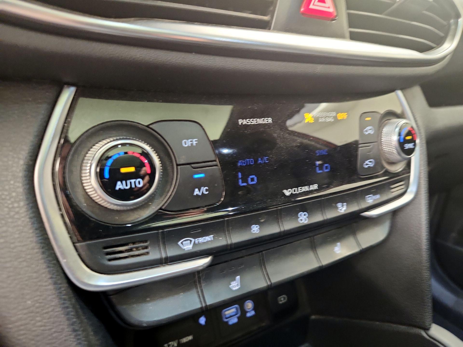Thumbnail: 2020 Hyundai Santa Fe - 16