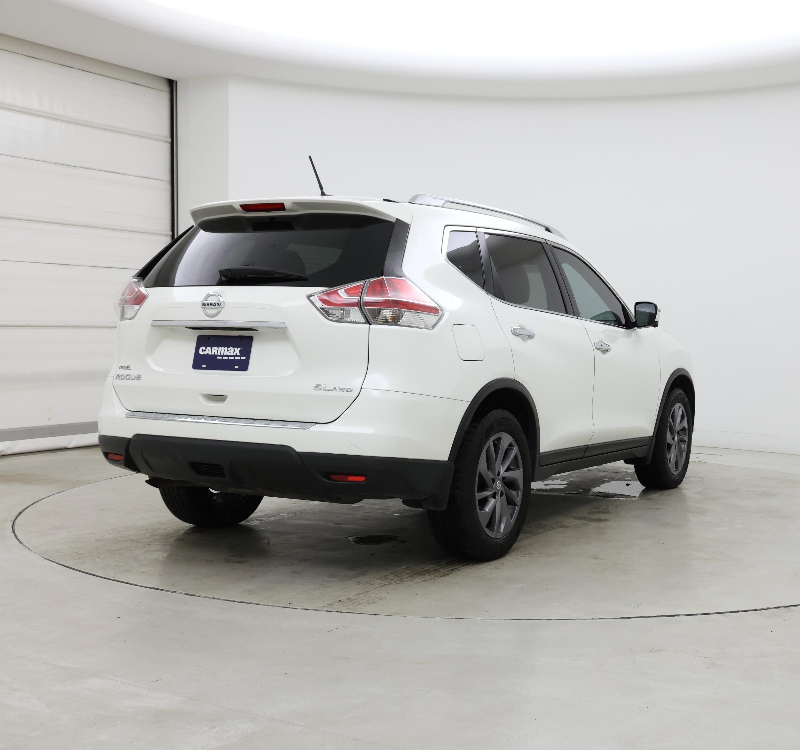 Thumbnail: 2016 Nissan Rogue - 8