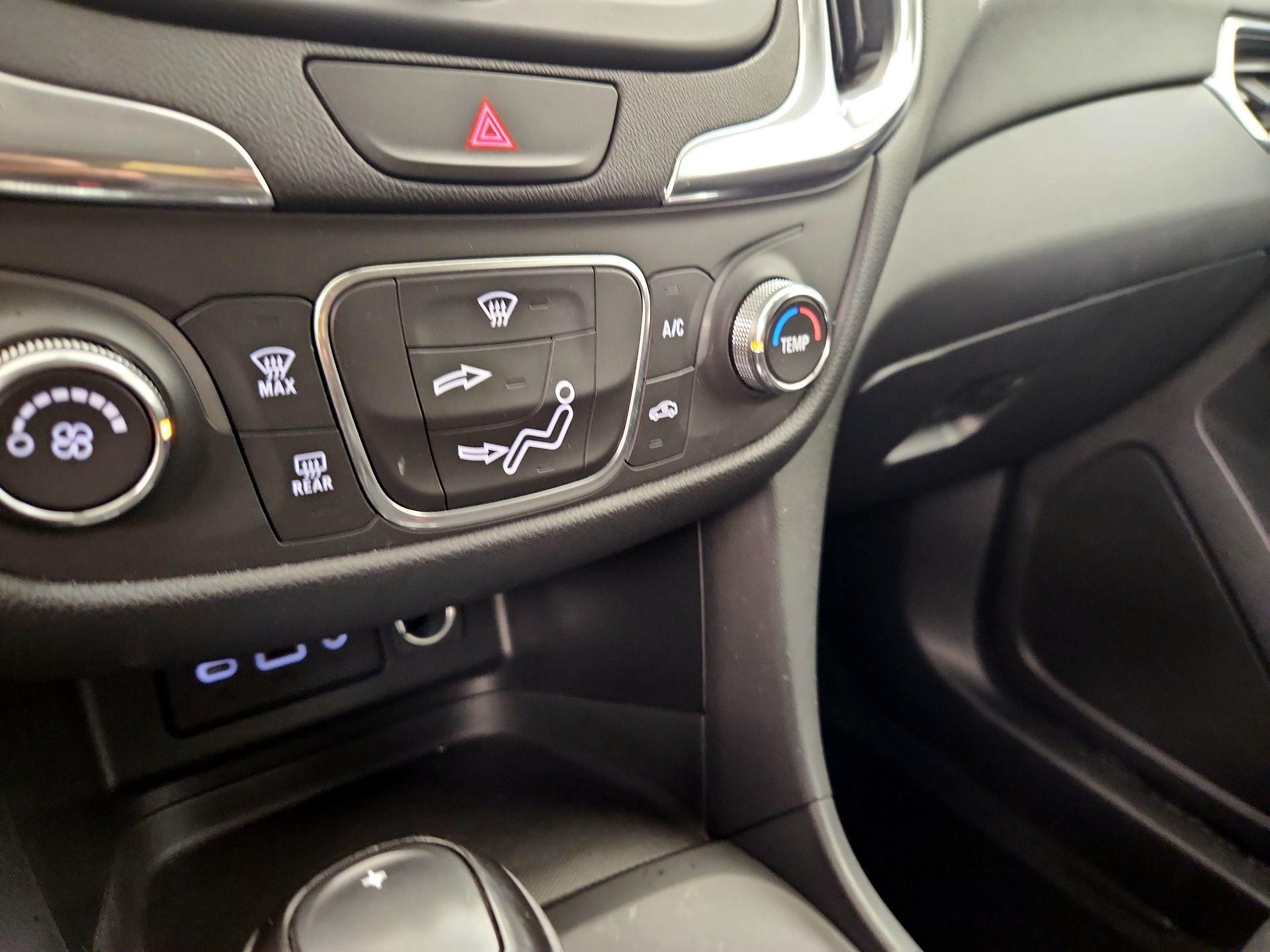 Thumbnail: 2019 Chevrolet Equinox - 16