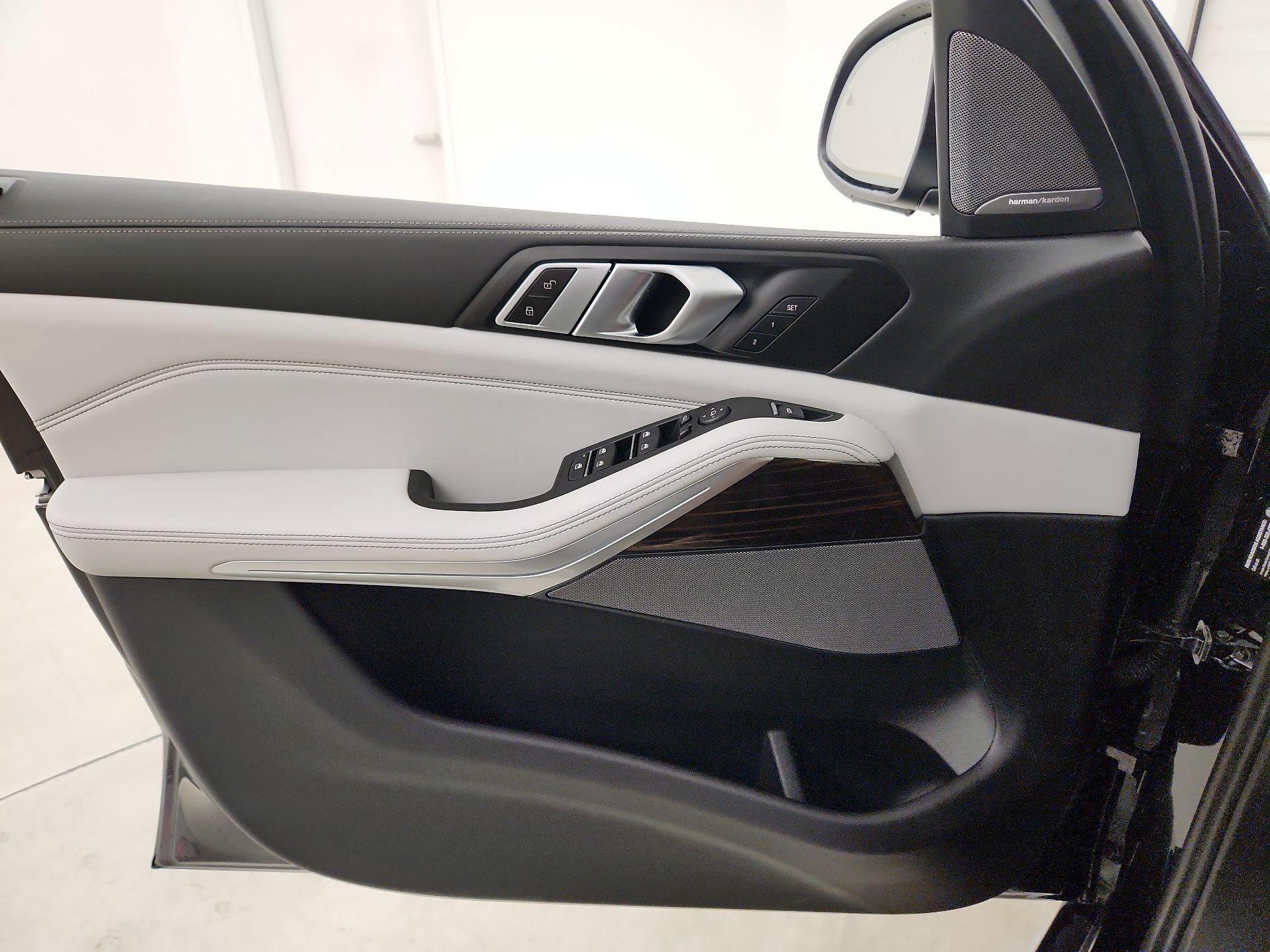 Thumbnail: 2024 BMW X5 - 12