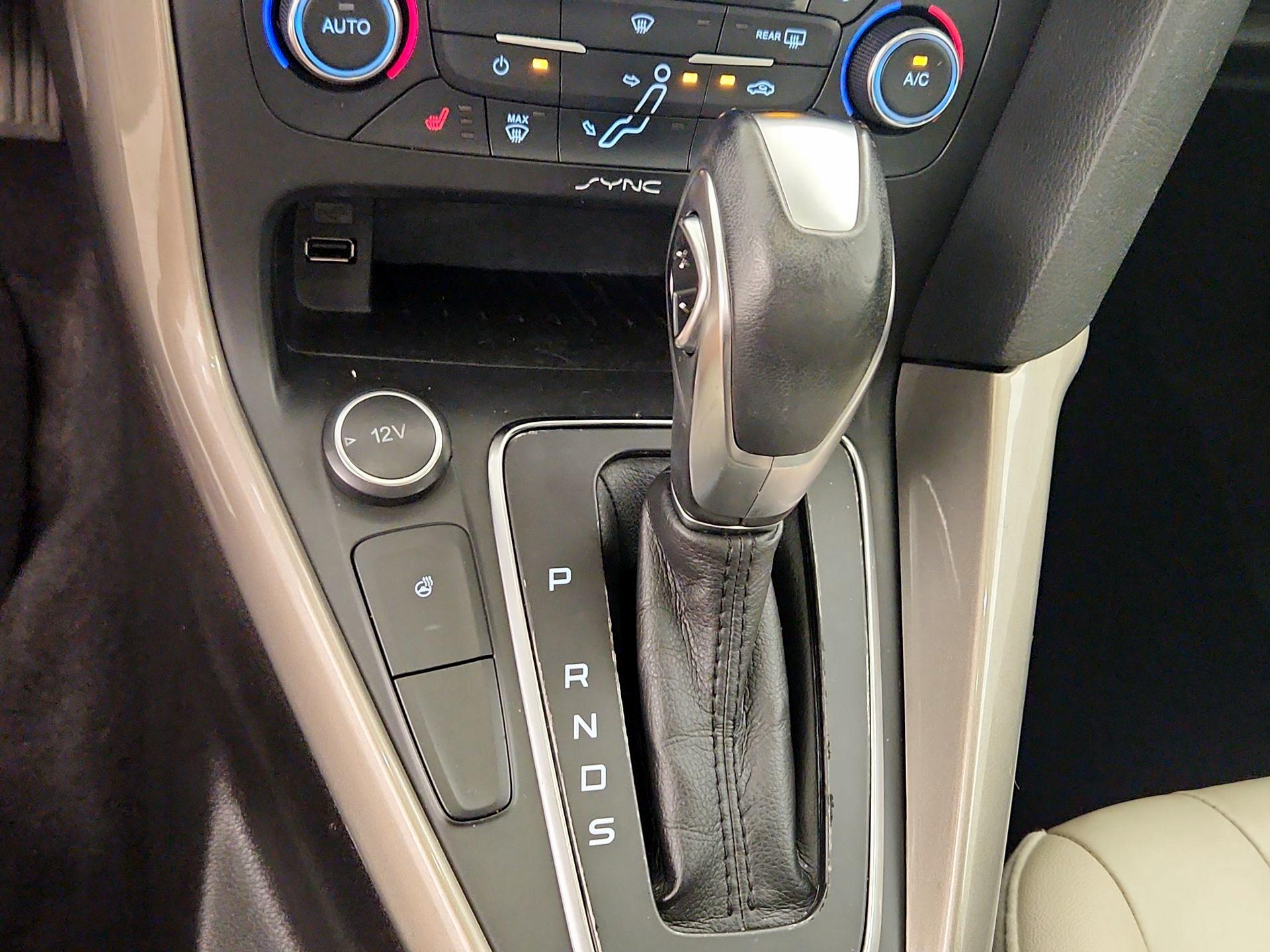 Thumbnail: 2017 Ford Focus - 18