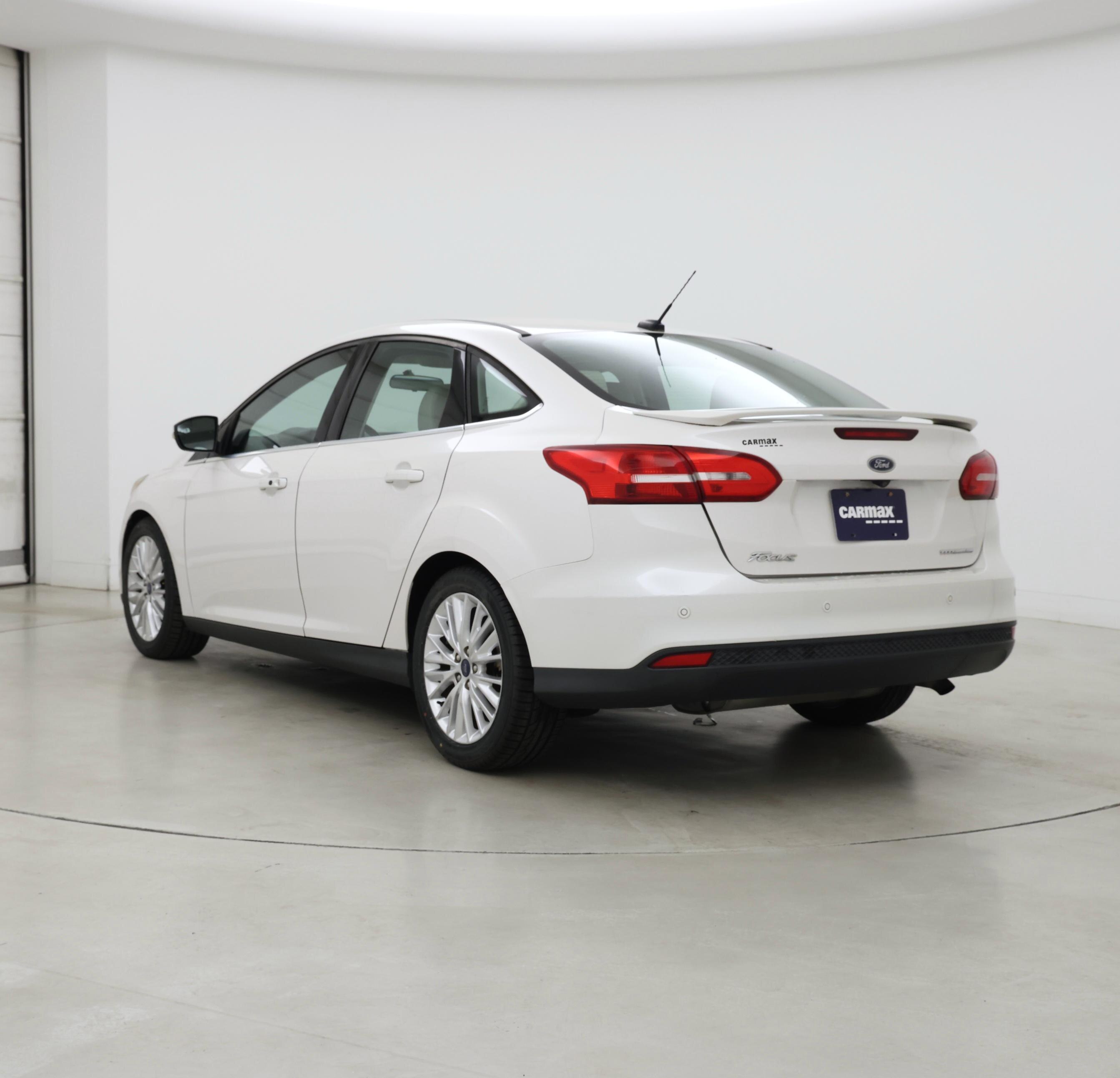 Thumbnail: 2017 Ford Focus - 2