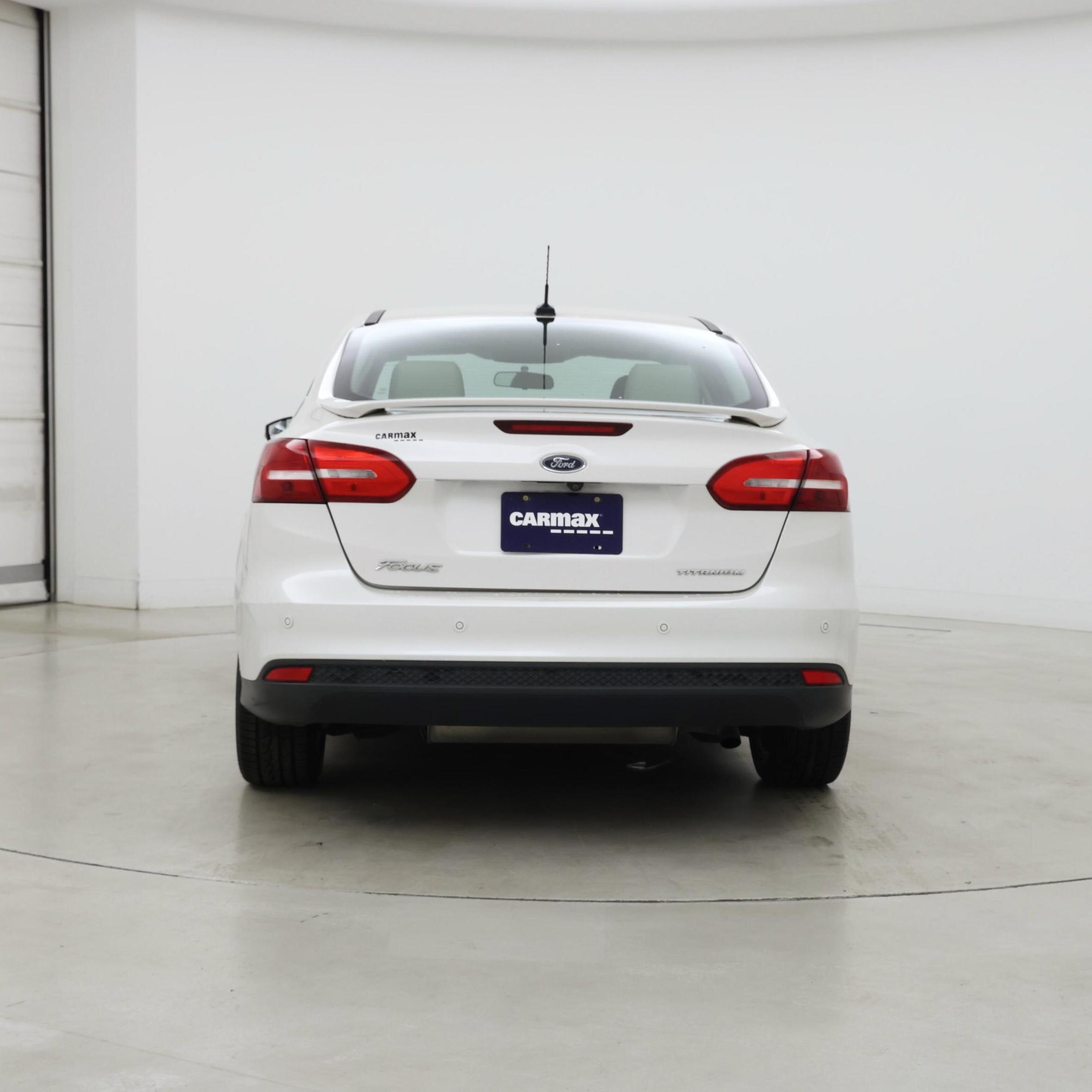 Thumbnail: 2017 Ford Focus - 6