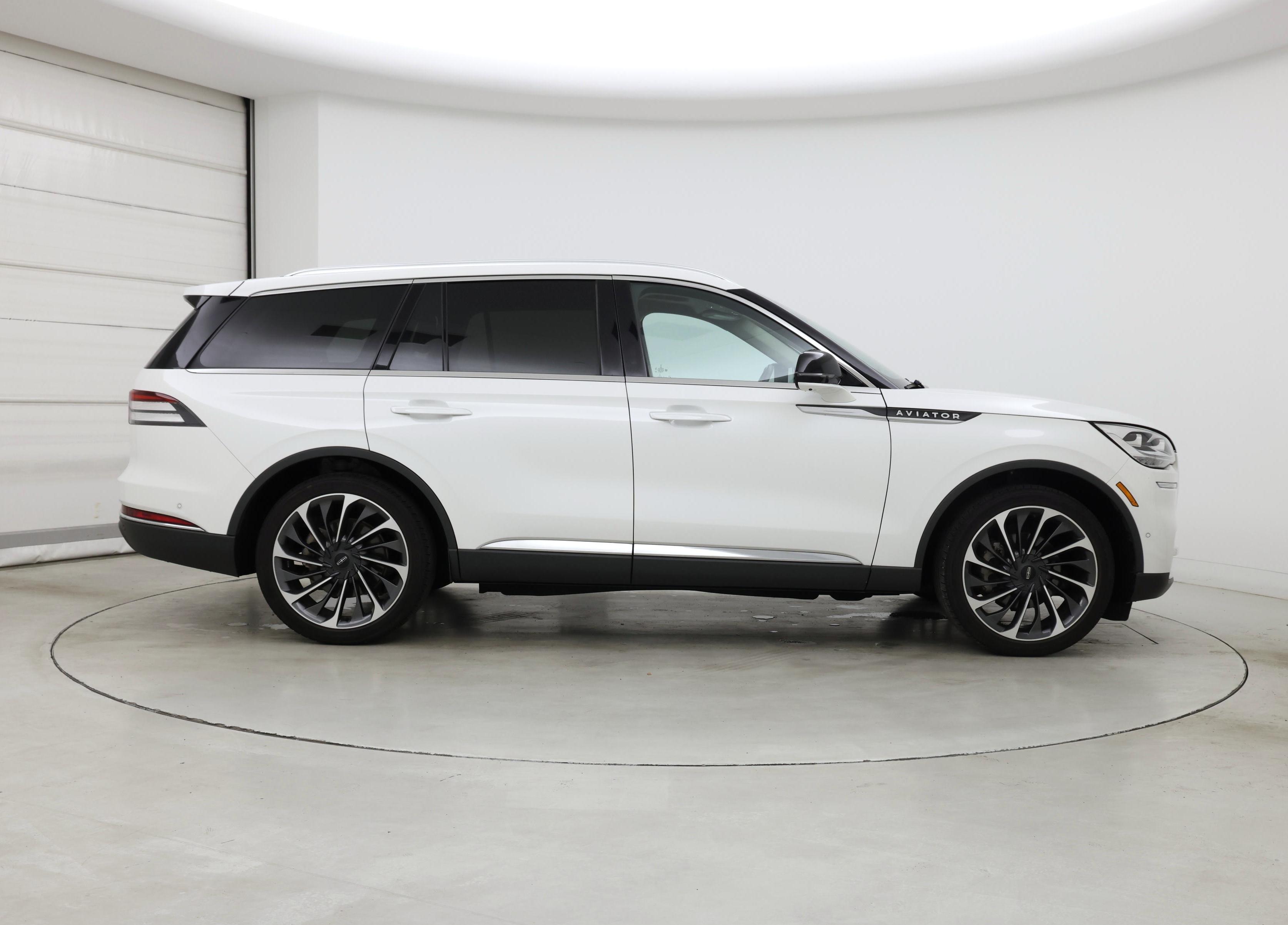 Thumbnail: 2024 Lincoln Aviator - 7