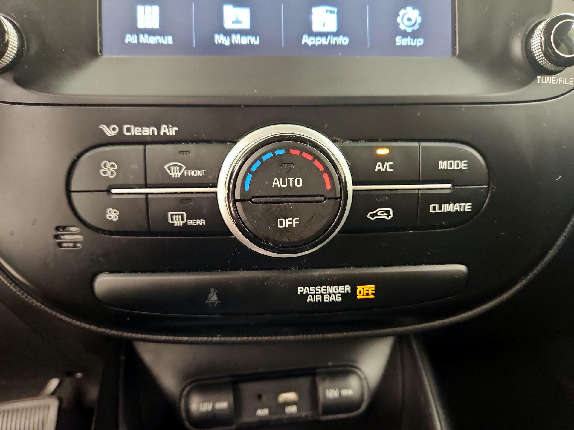 Thumbnail: 2018 Kia Soul - 16