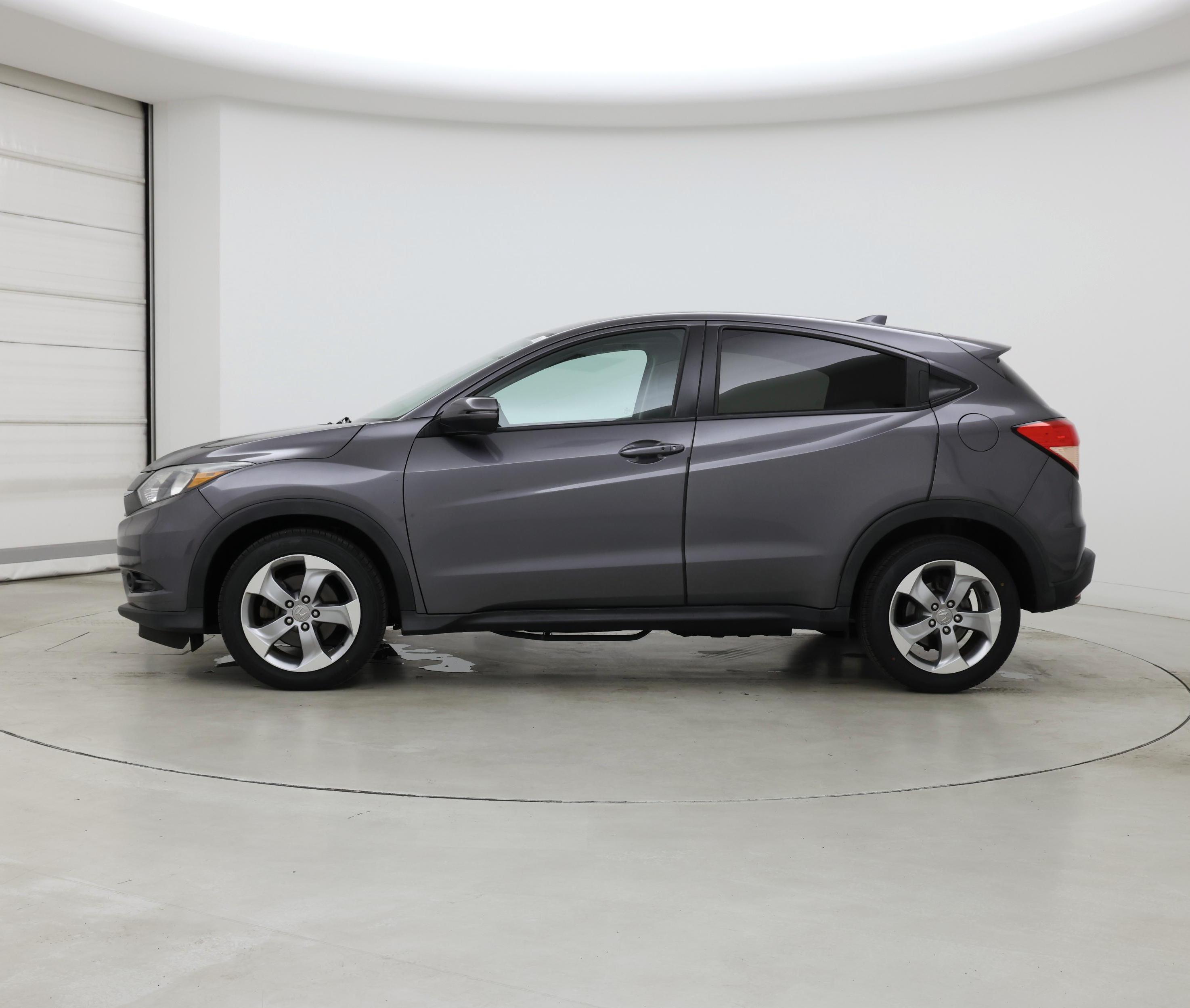 Thumbnail: 2017 Honda HR-V - 3