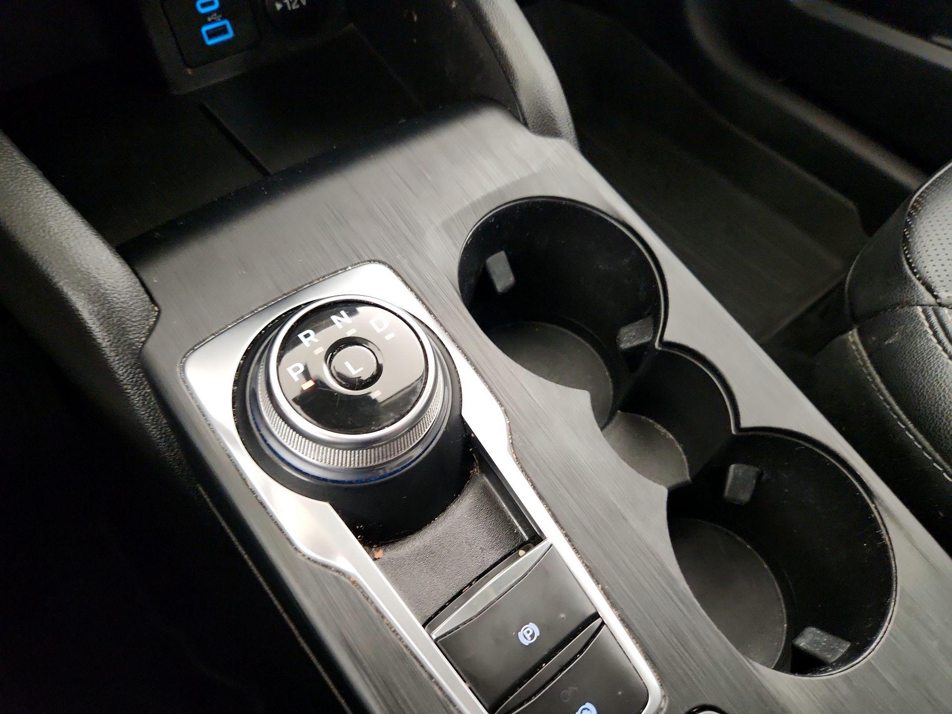 Thumbnail: 2022 Ford Escape - 17