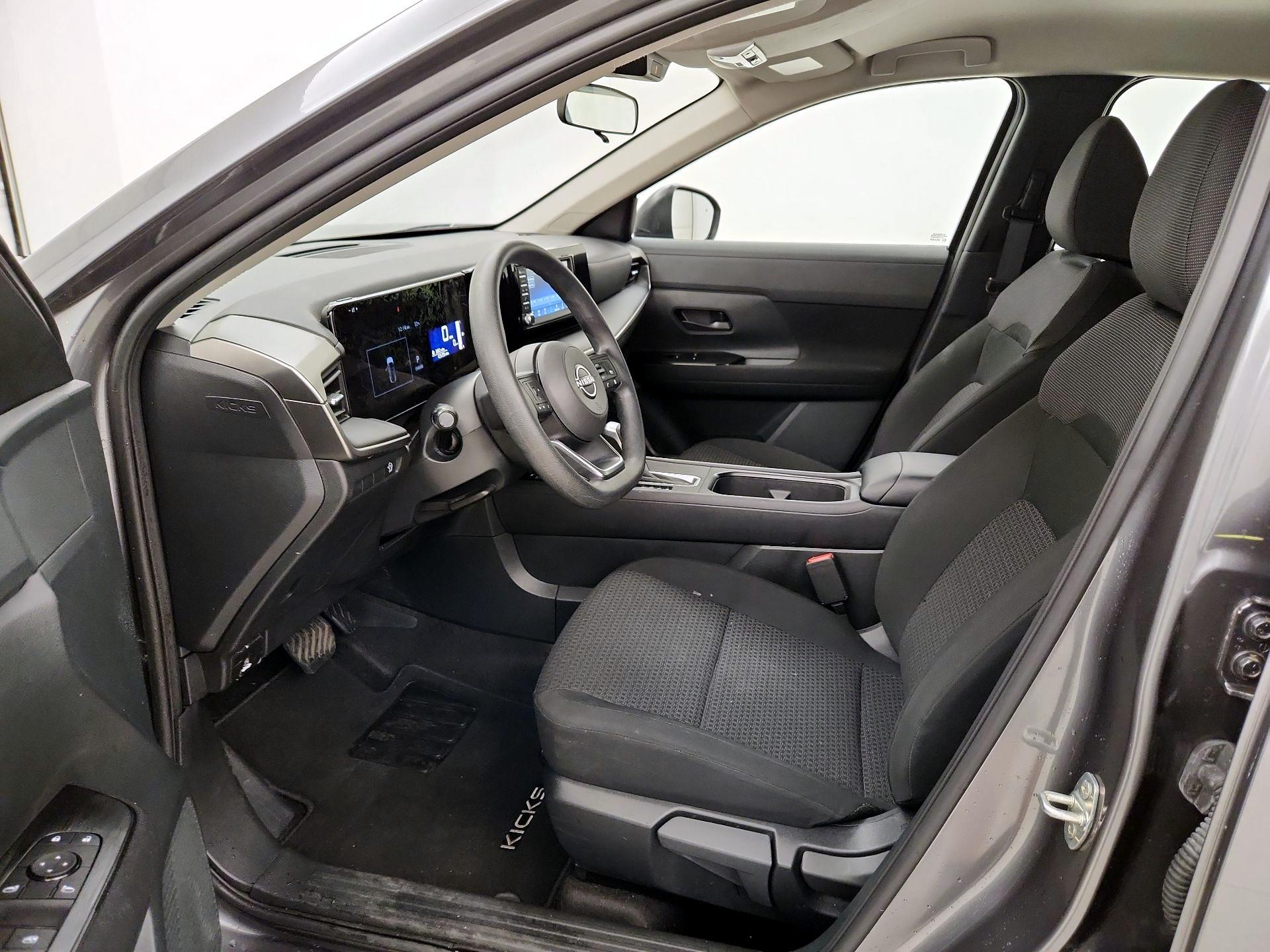Thumbnail: 2025 Nissan Kicks - 9