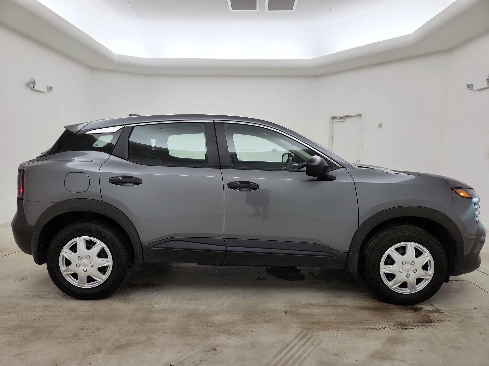 Thumbnail: 2025 Nissan Kicks - 4