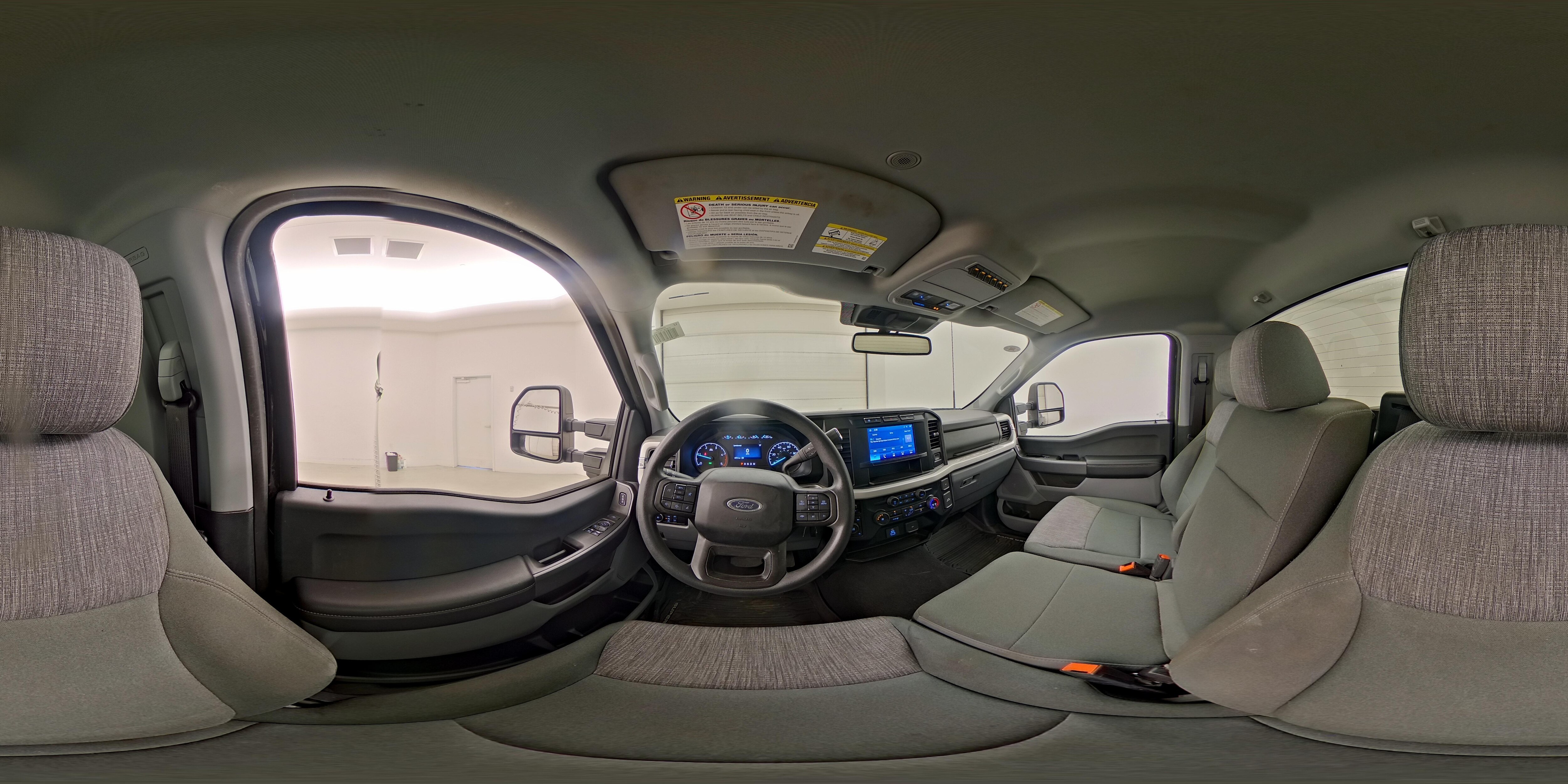 2023 Ford F-350 Super Duty XLT - Photo 24
