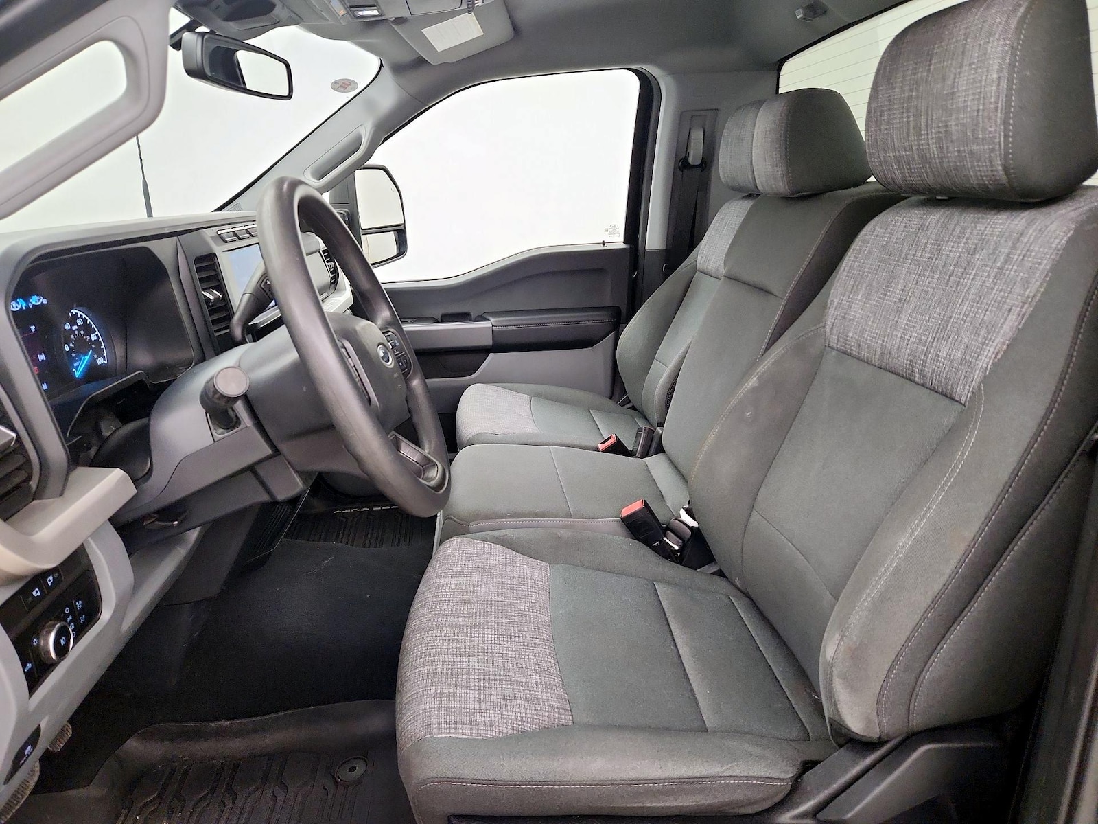 2023 Ford F-350 Super Duty XLT - Photo 12