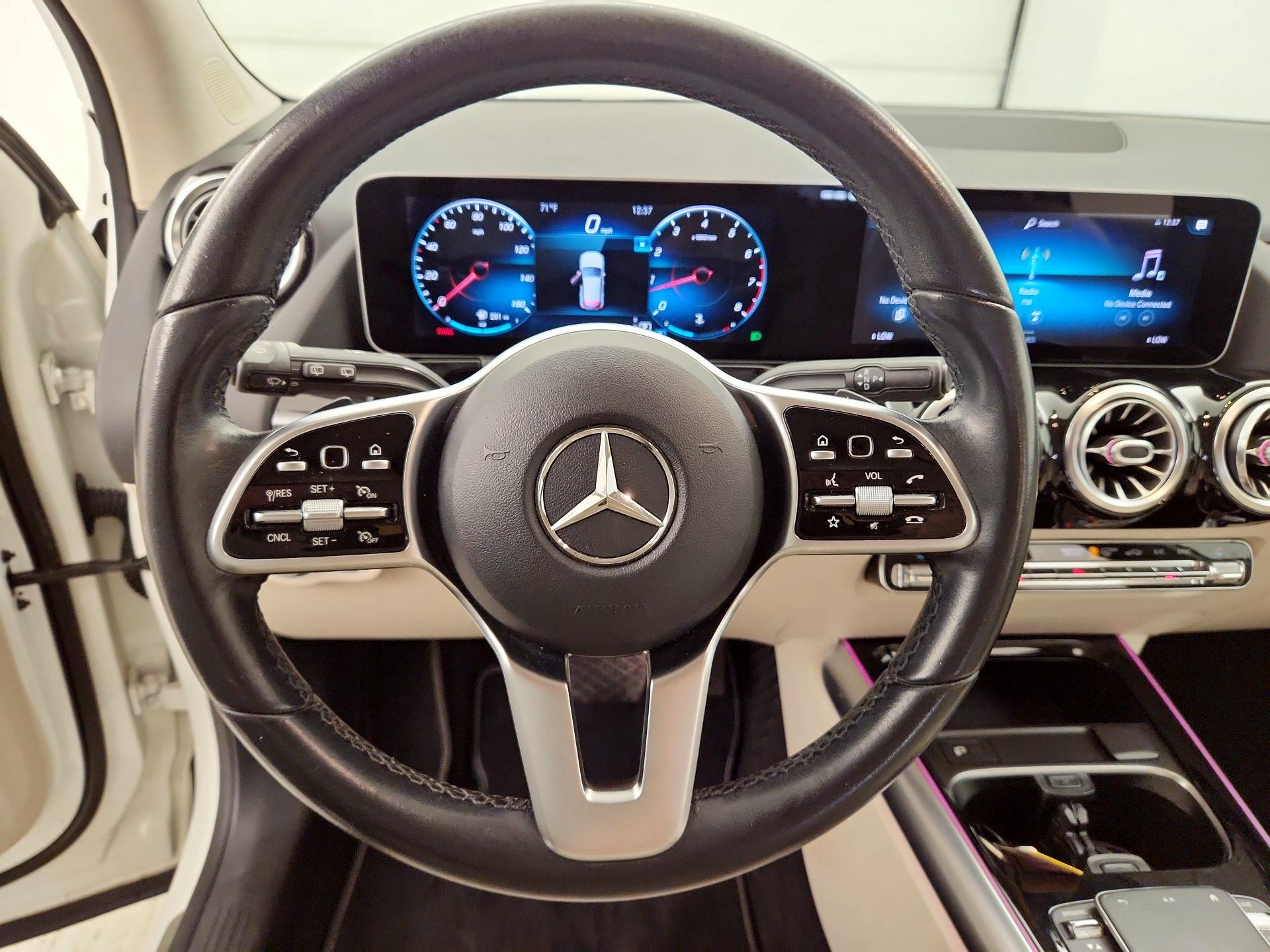 Thumbnail: 2021 Mercedes-Benz GLA - 10