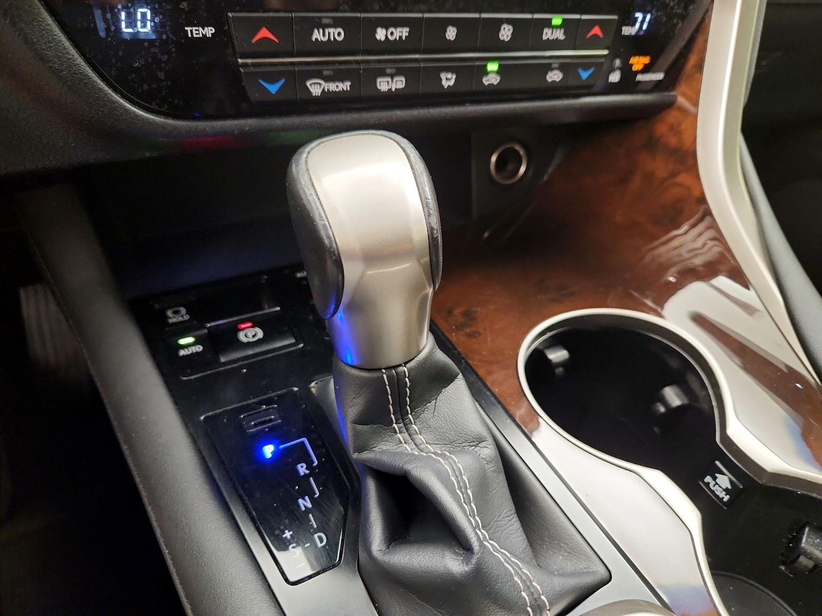 2019 Lexus RX 350 - Photo 18