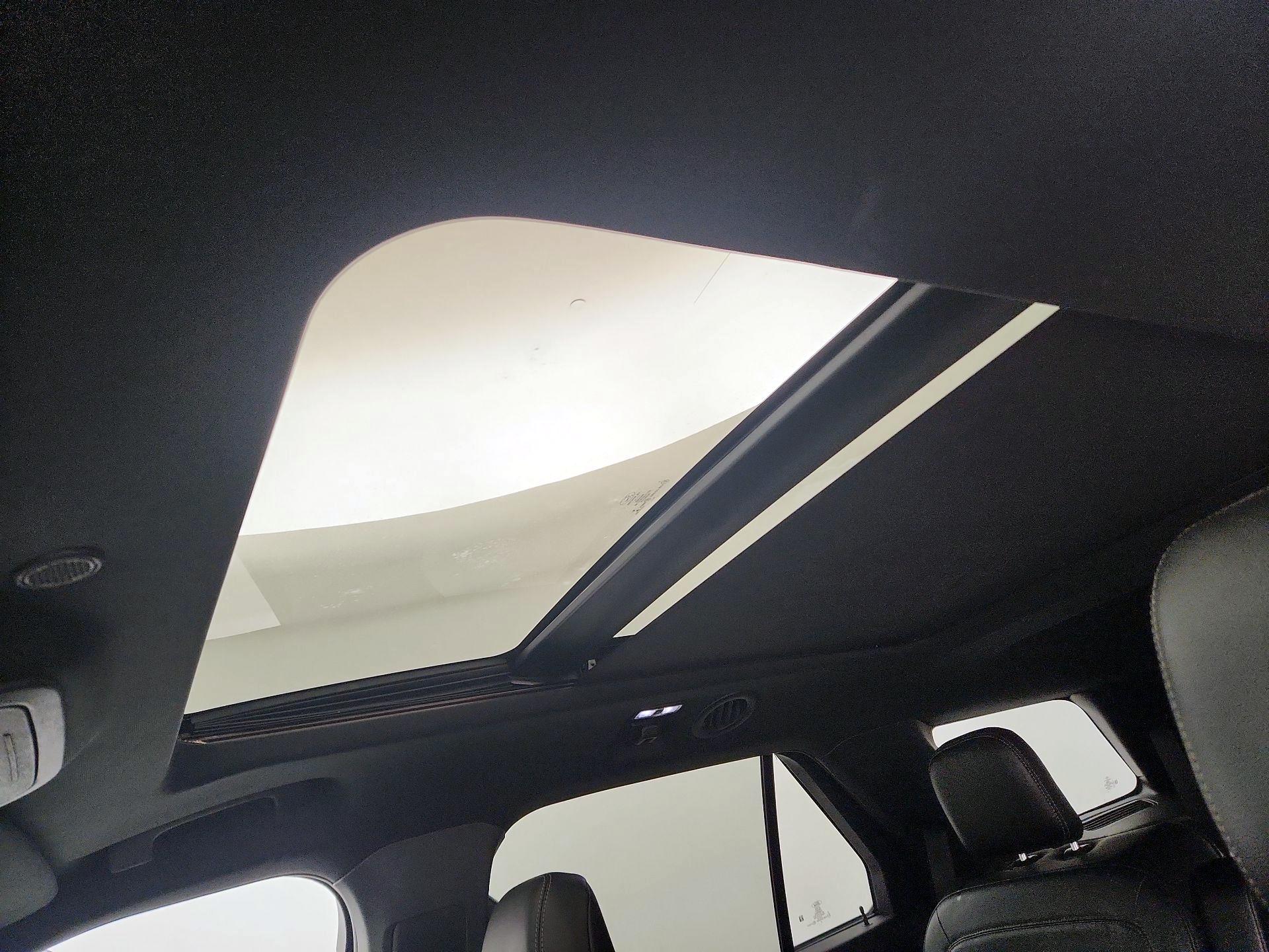 Thumbnail: 2020 Ford Explorer - 19