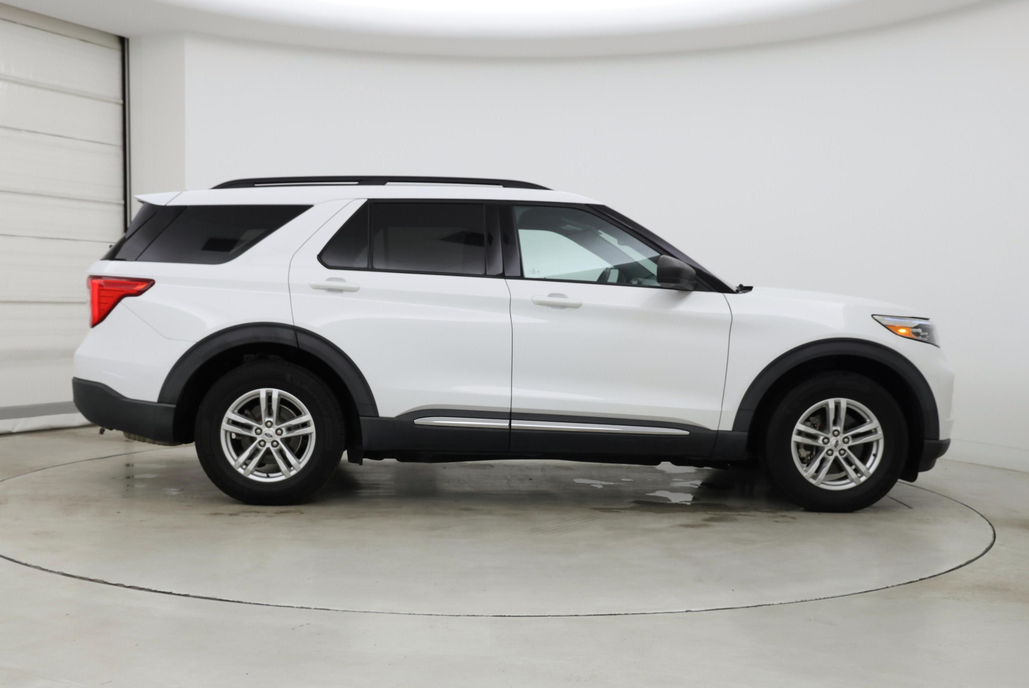 Thumbnail: 2020 Ford Explorer - 7