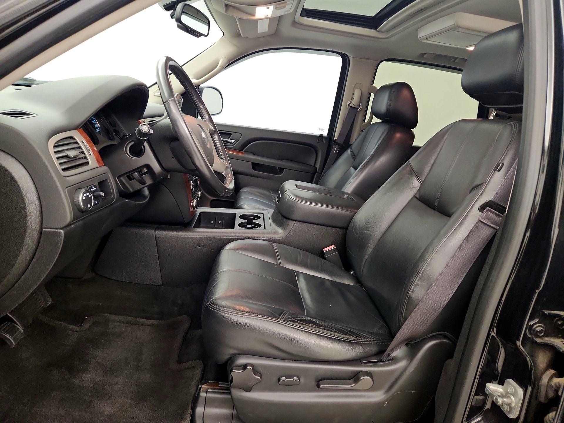 Thumbnail: 2014 Chevrolet Tahoe - 11