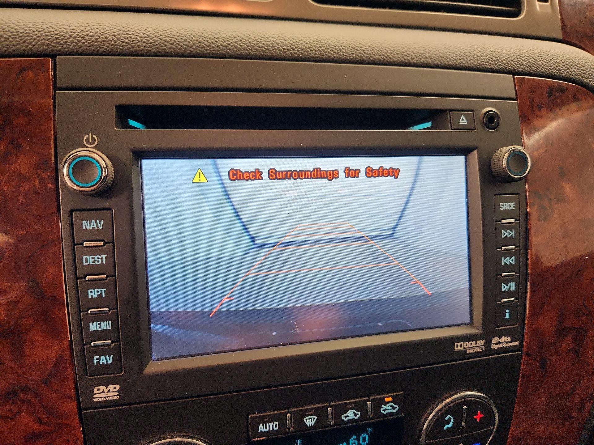 Thumbnail: 2014 Chevrolet Tahoe - 15