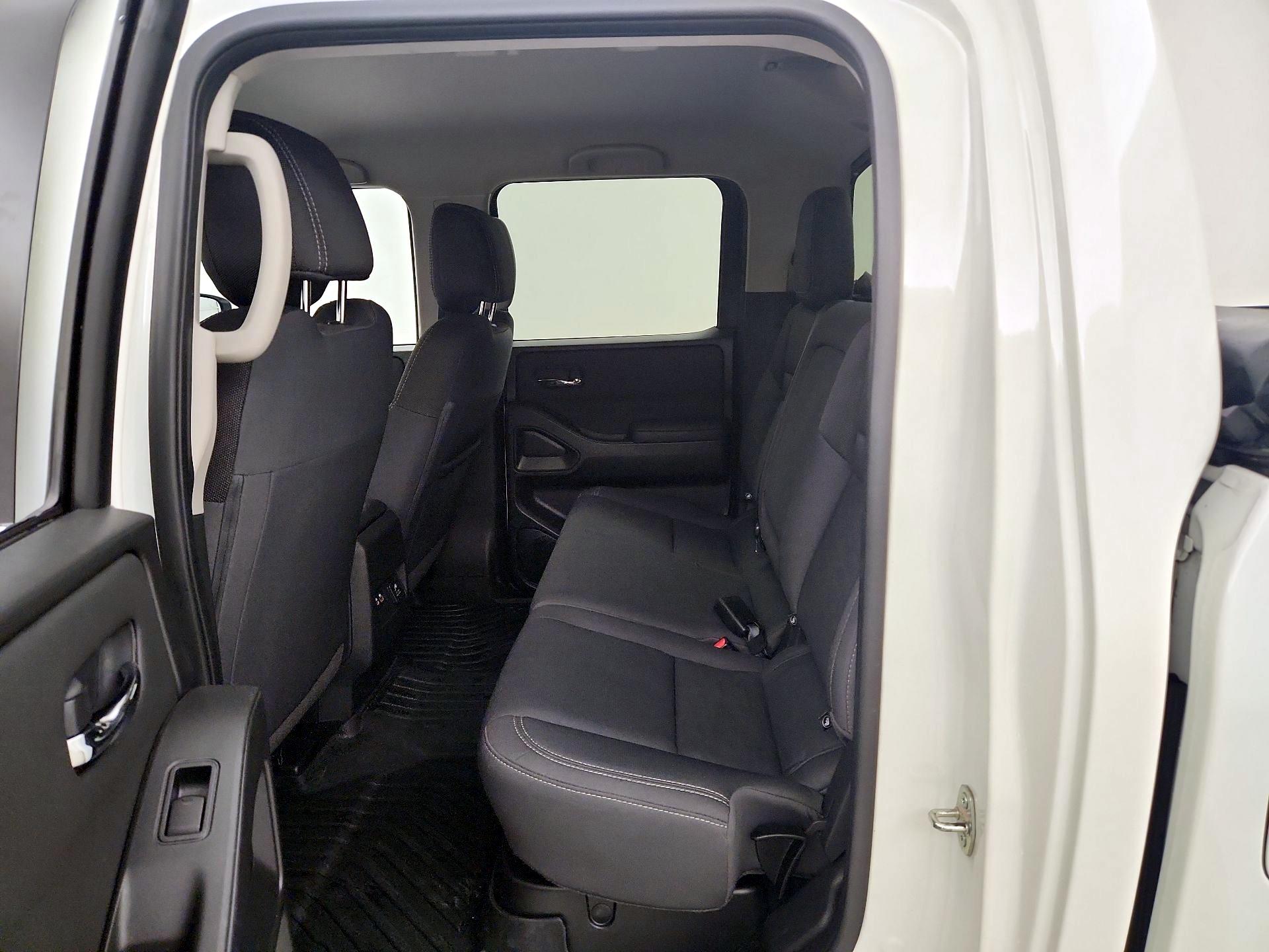 Thumbnail: 2024 Nissan Frontier - 19