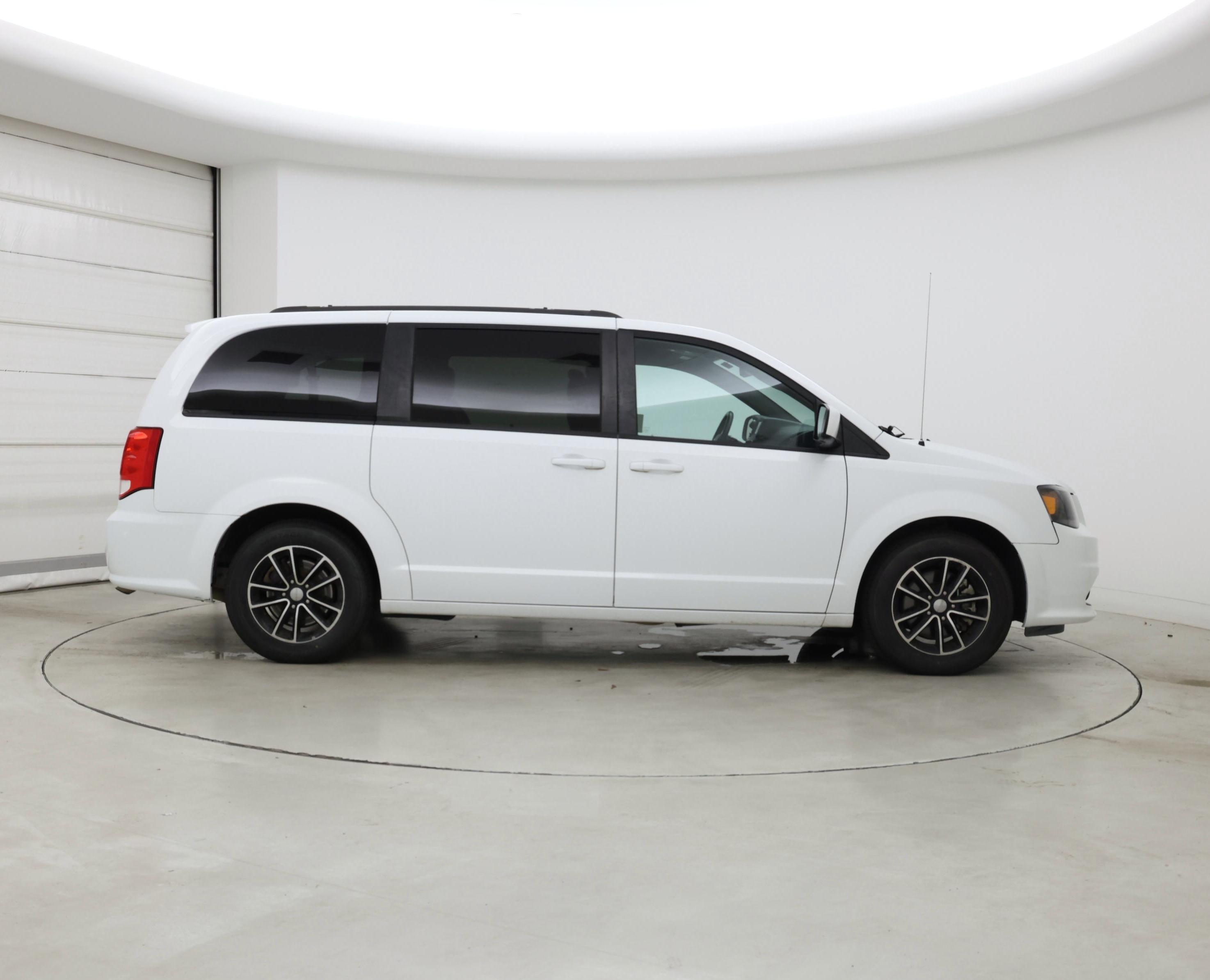 Thumbnail: 2019 Dodge Grand Caravan - 7