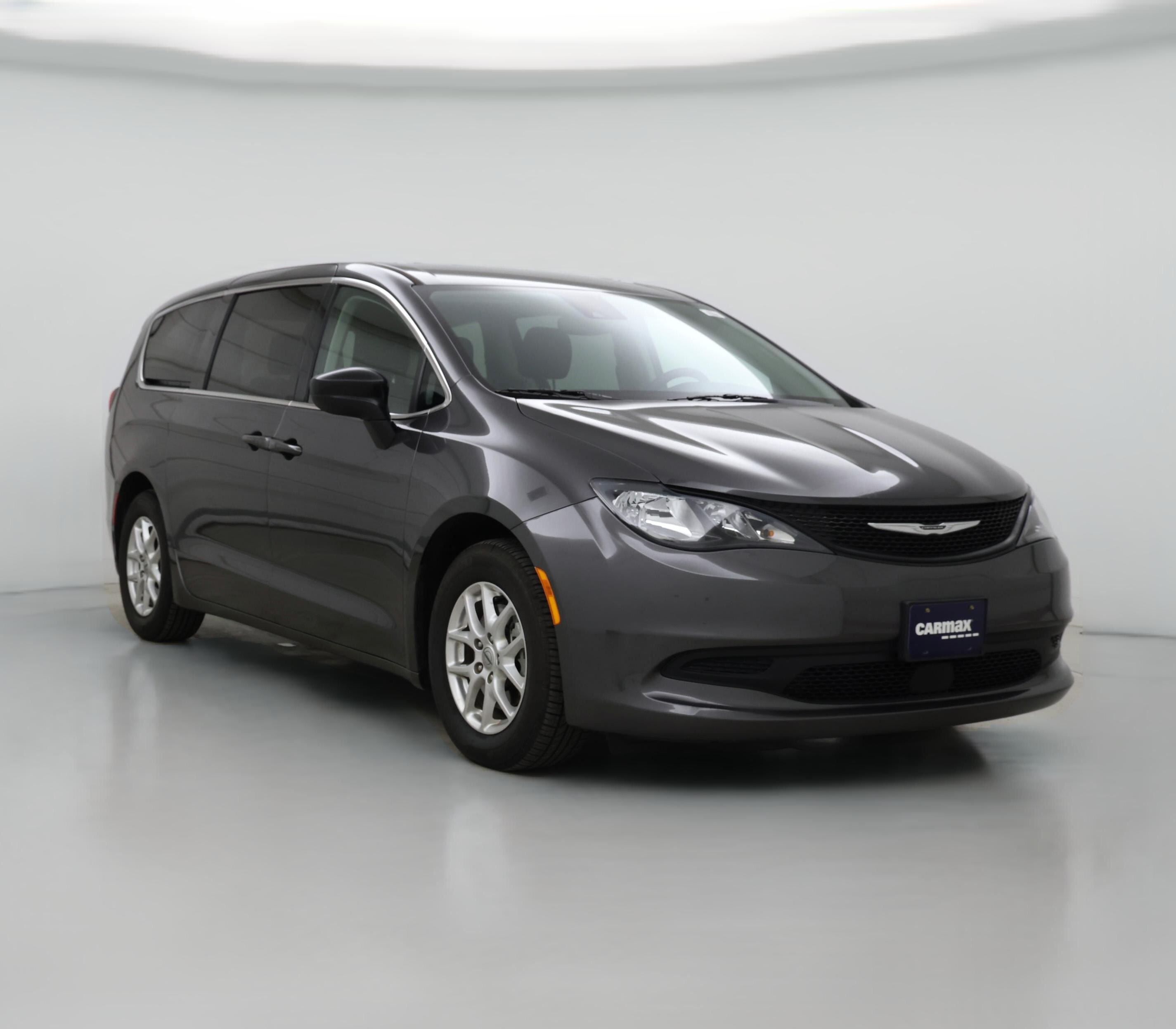 Thumbnail: 2022 Chrysler Voyager - 1