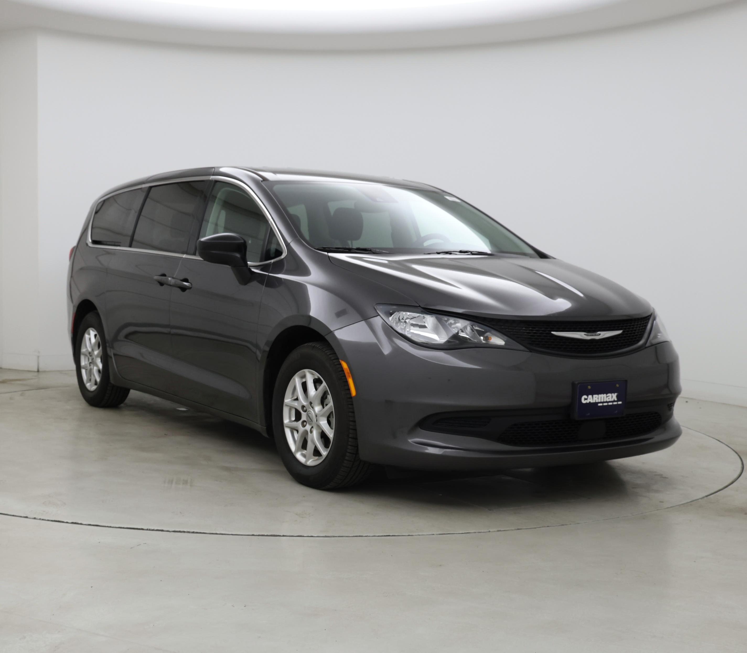 Gray 2022 Chrysler Voyager LX FWD Minivan Front-Wheel Drive Automatic