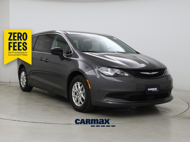 Gray 2022 Chrysler Voyager LX FWD Minivan Front-Wheel Drive Automatic