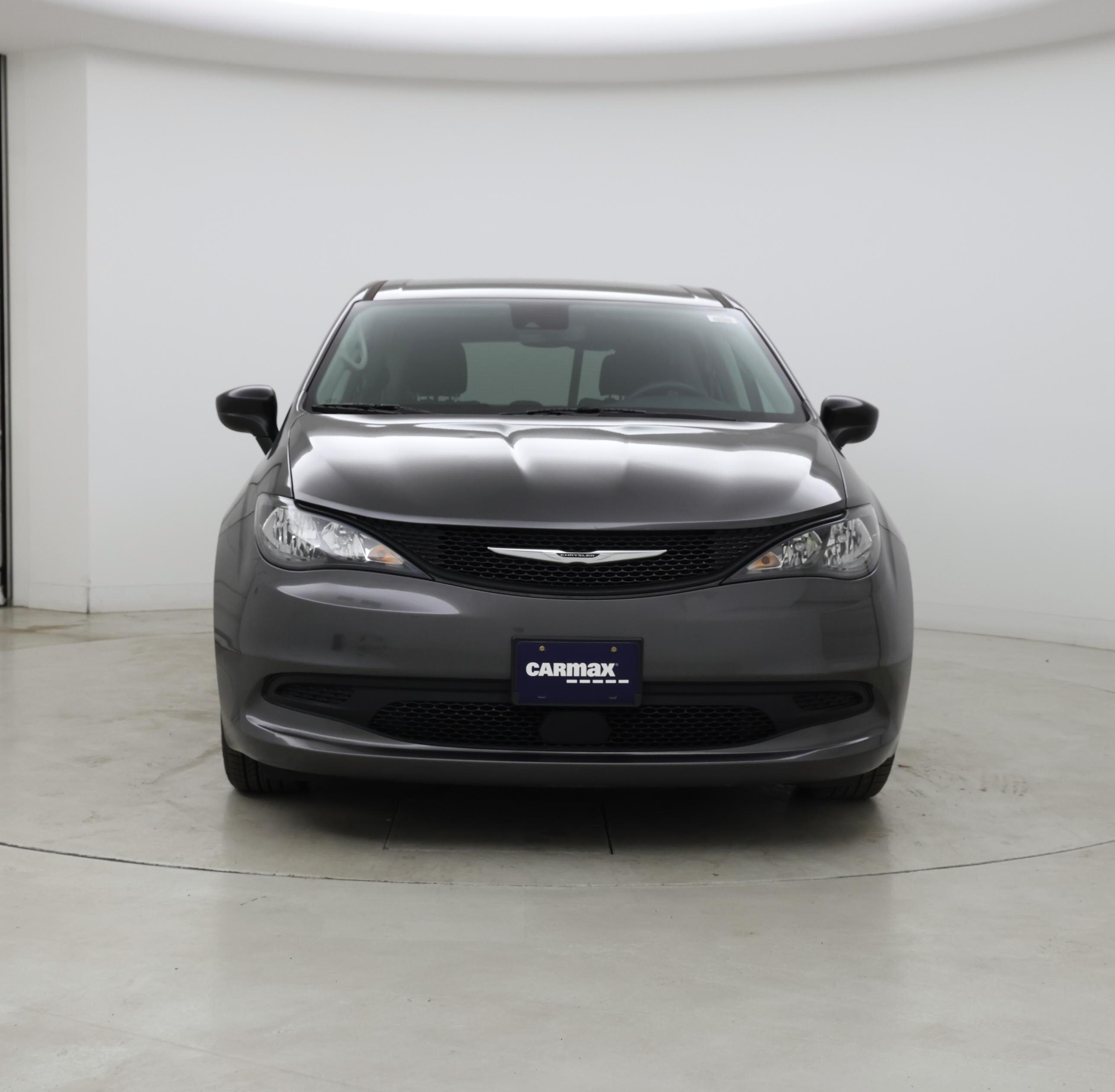 Thumbnail: 2022 Chrysler Voyager - 5