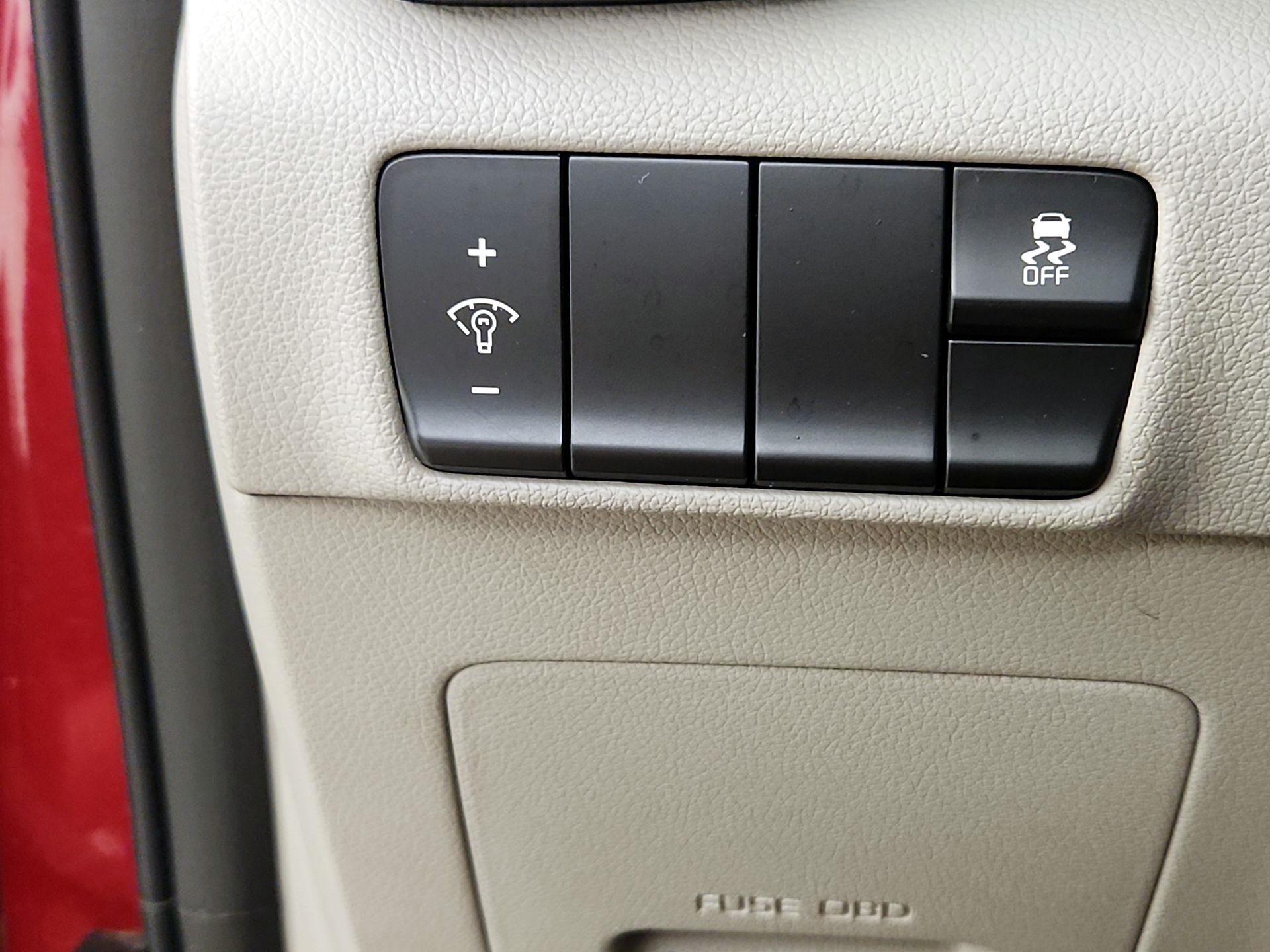 Thumbnail: 2019 Kia Sportage - 13