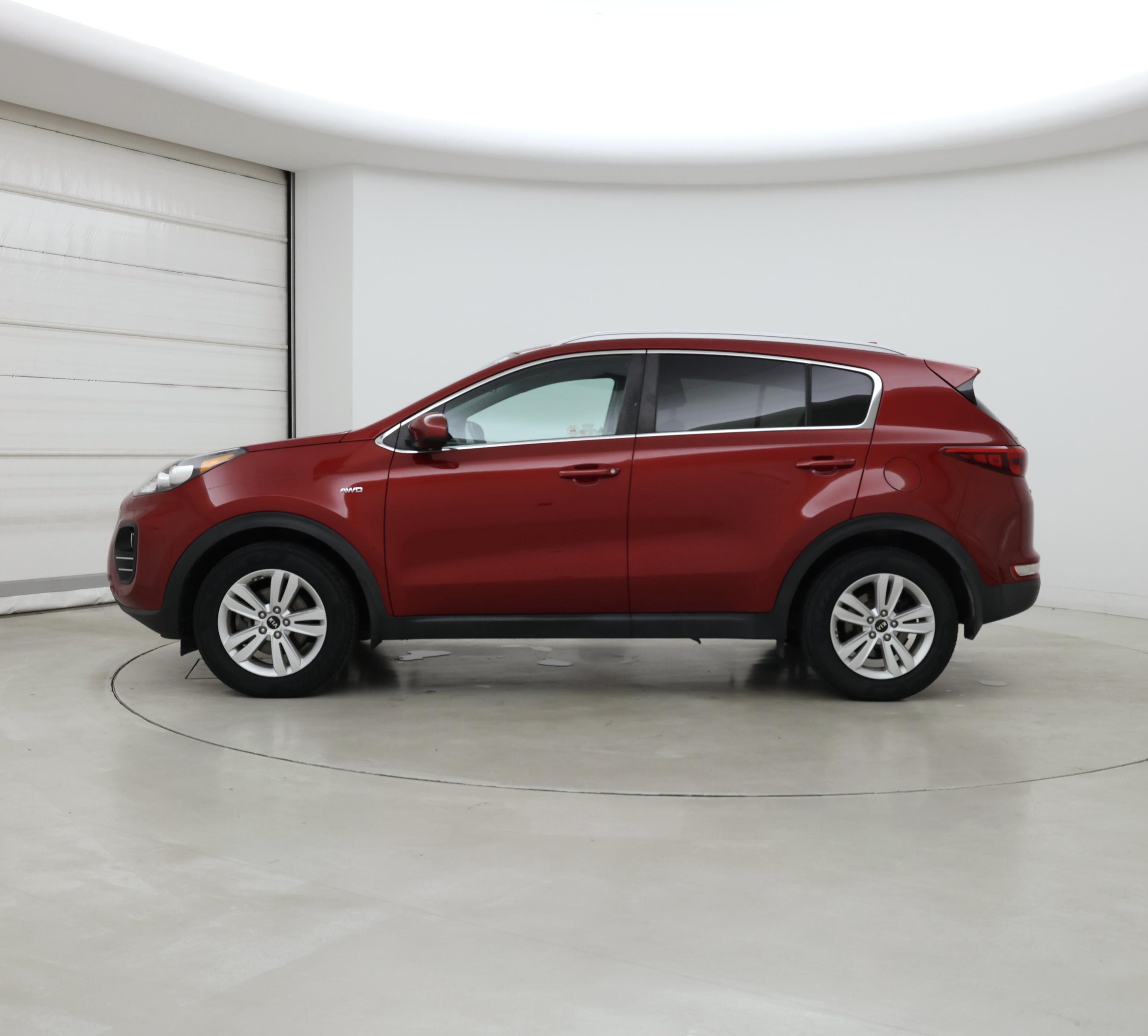 Thumbnail: 2019 Kia Sportage - 3