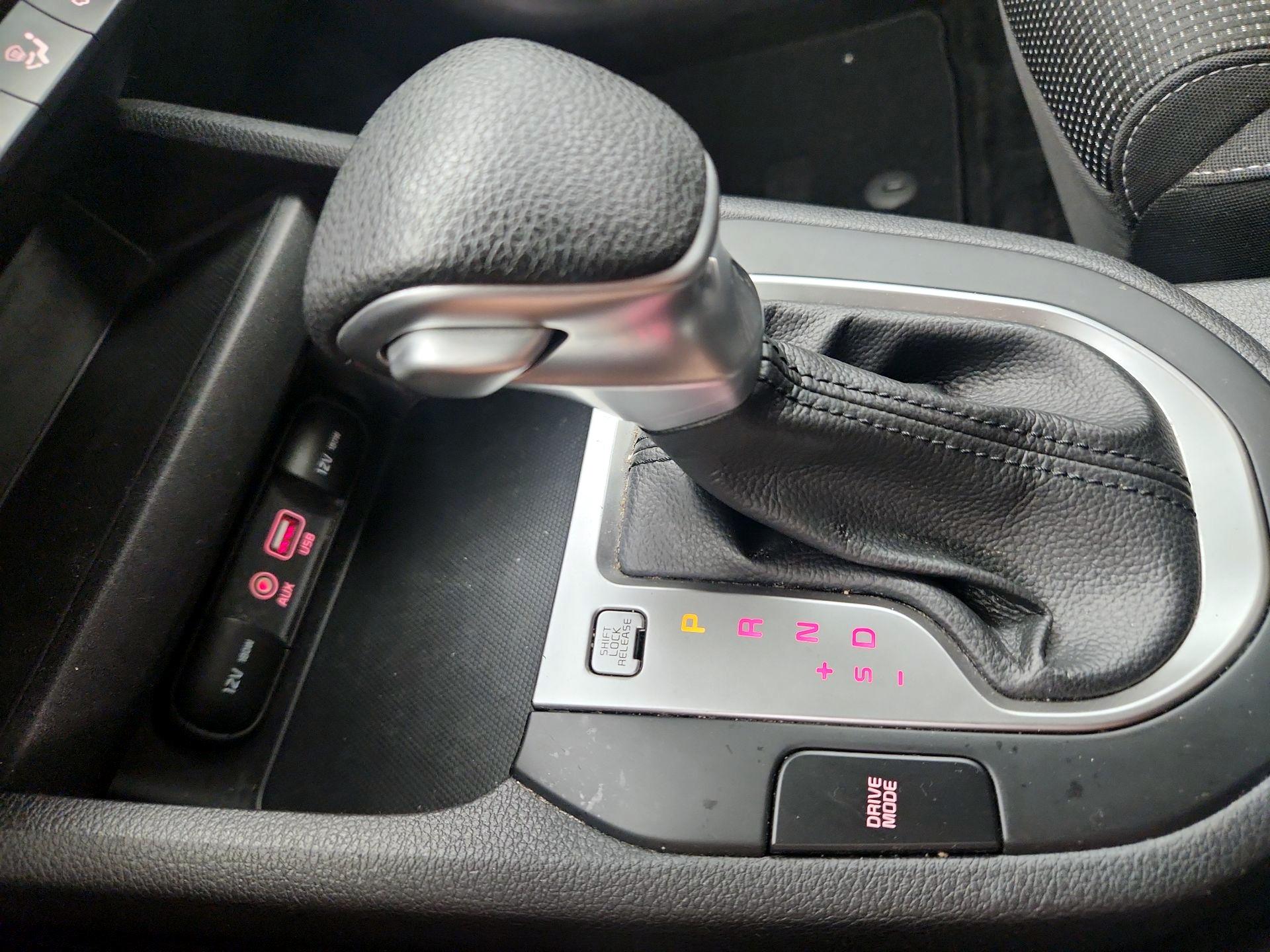 Thumbnail: 2019 Kia Forte - 17