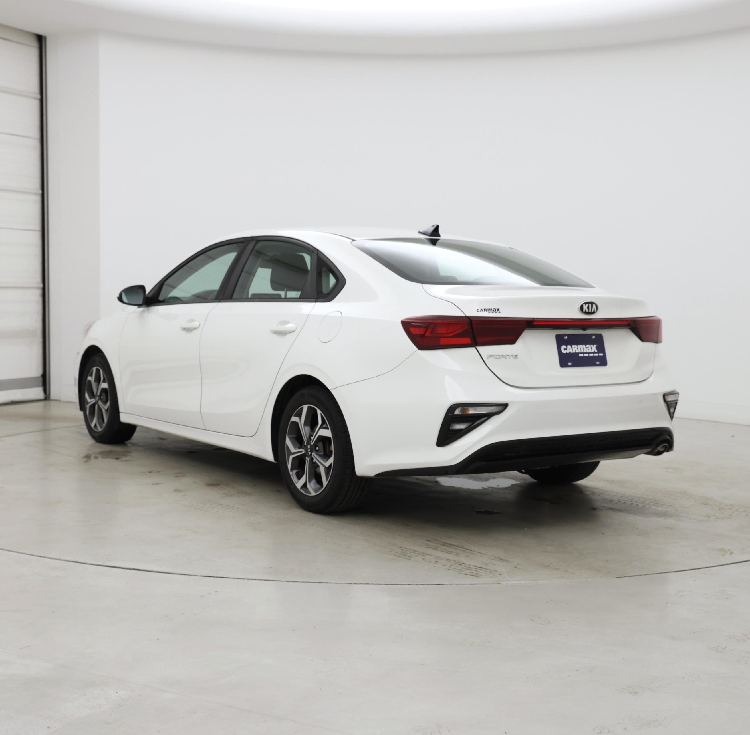 Thumbnail: 2019 Kia Forte - 2
