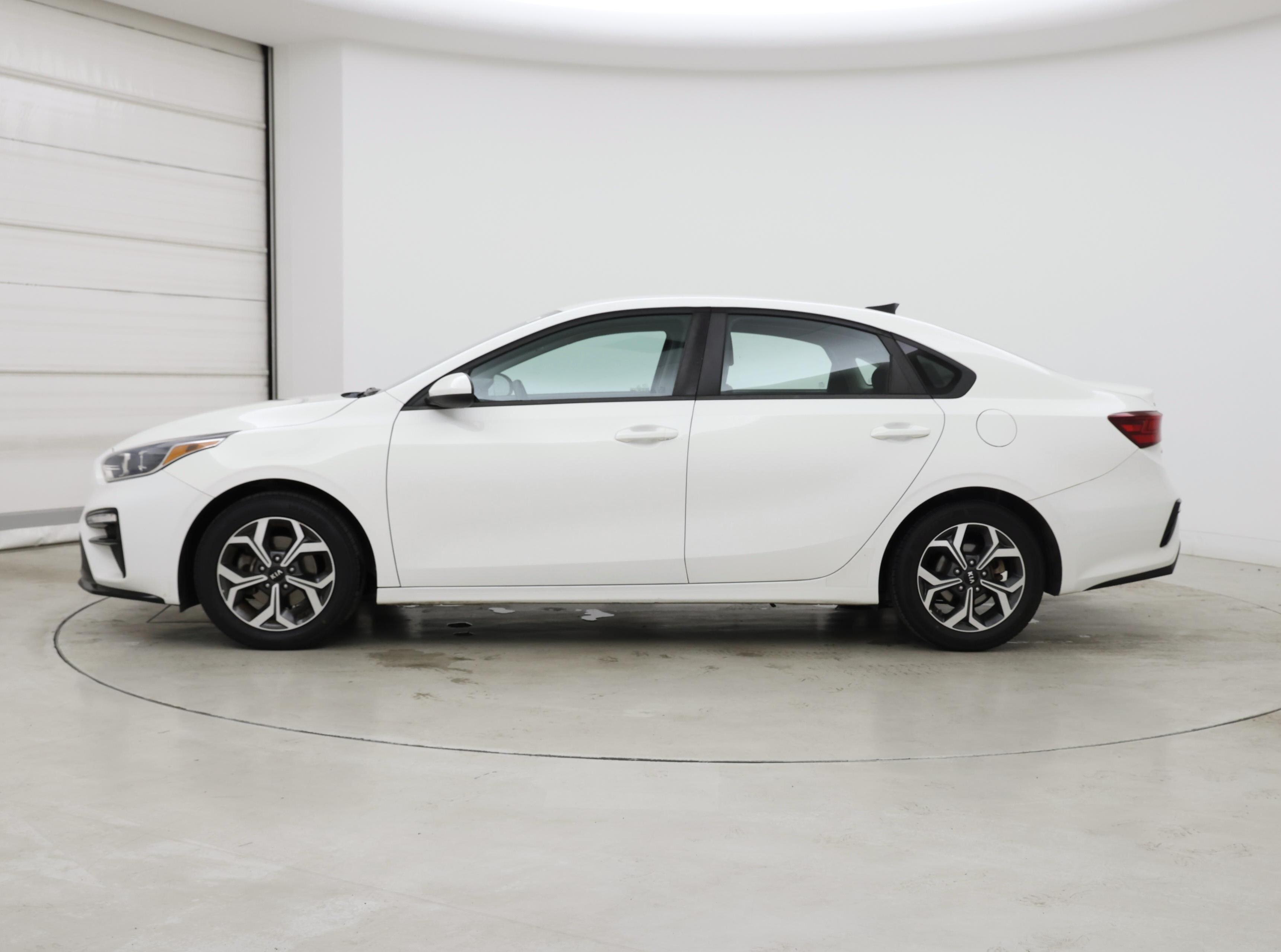 Thumbnail: 2019 Kia Forte - 3