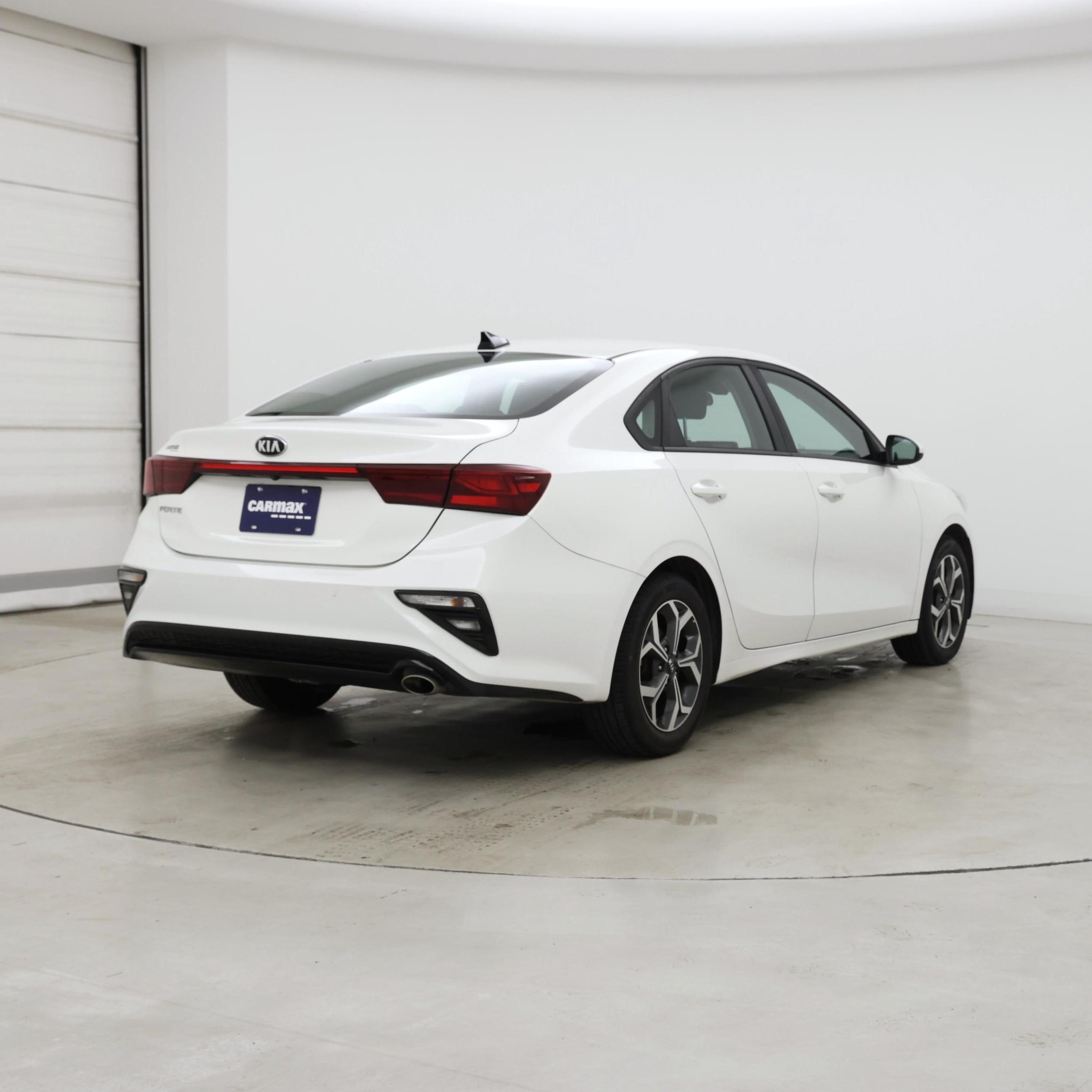Thumbnail: 2019 Kia Forte - 8