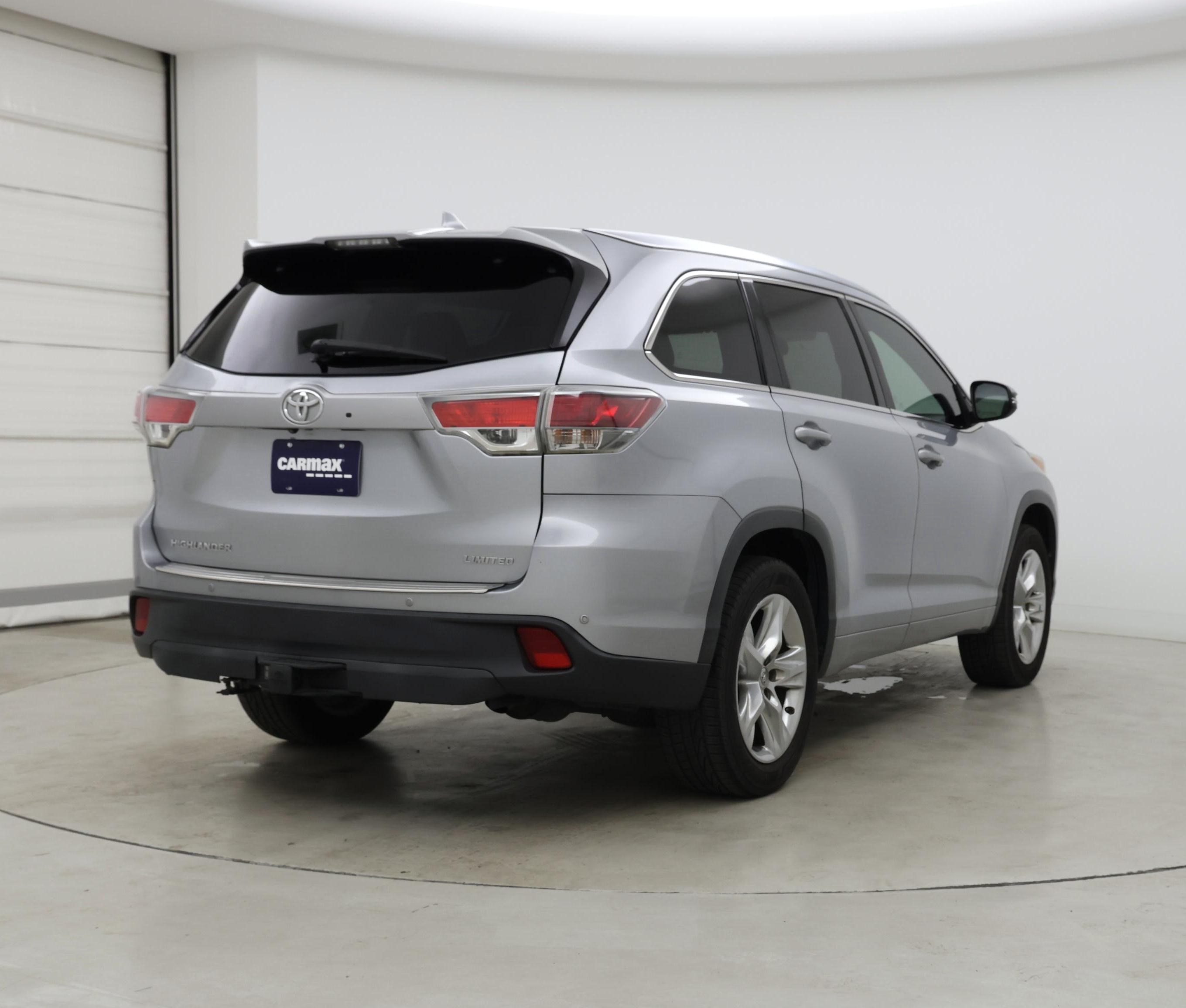 Thumbnail: 2015 Toyota Highlander - 8