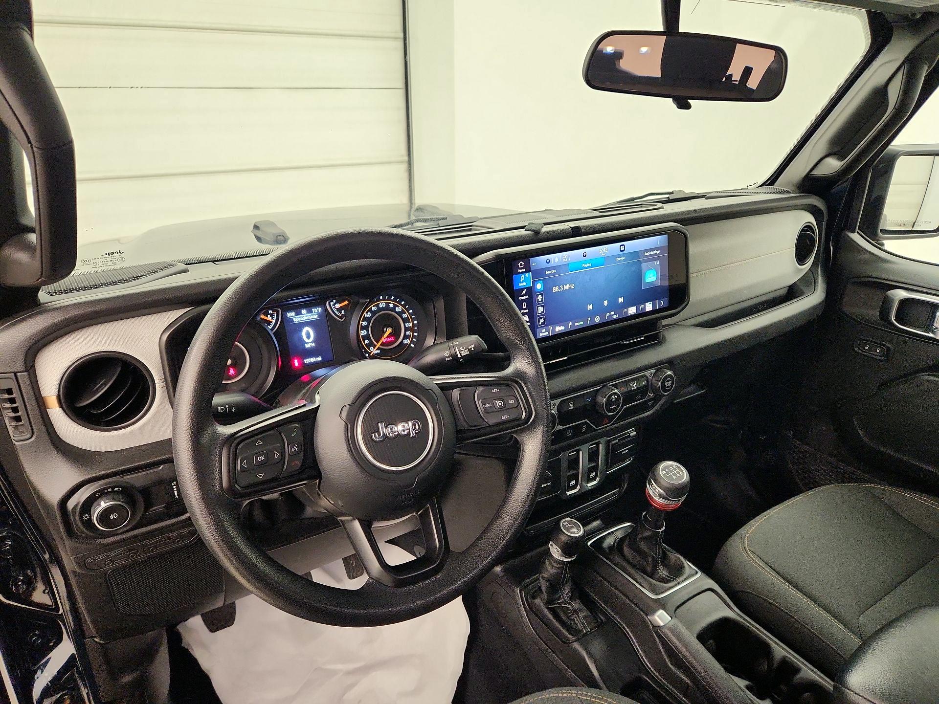 Thumbnail: 2025 Jeep Wrangler - 9