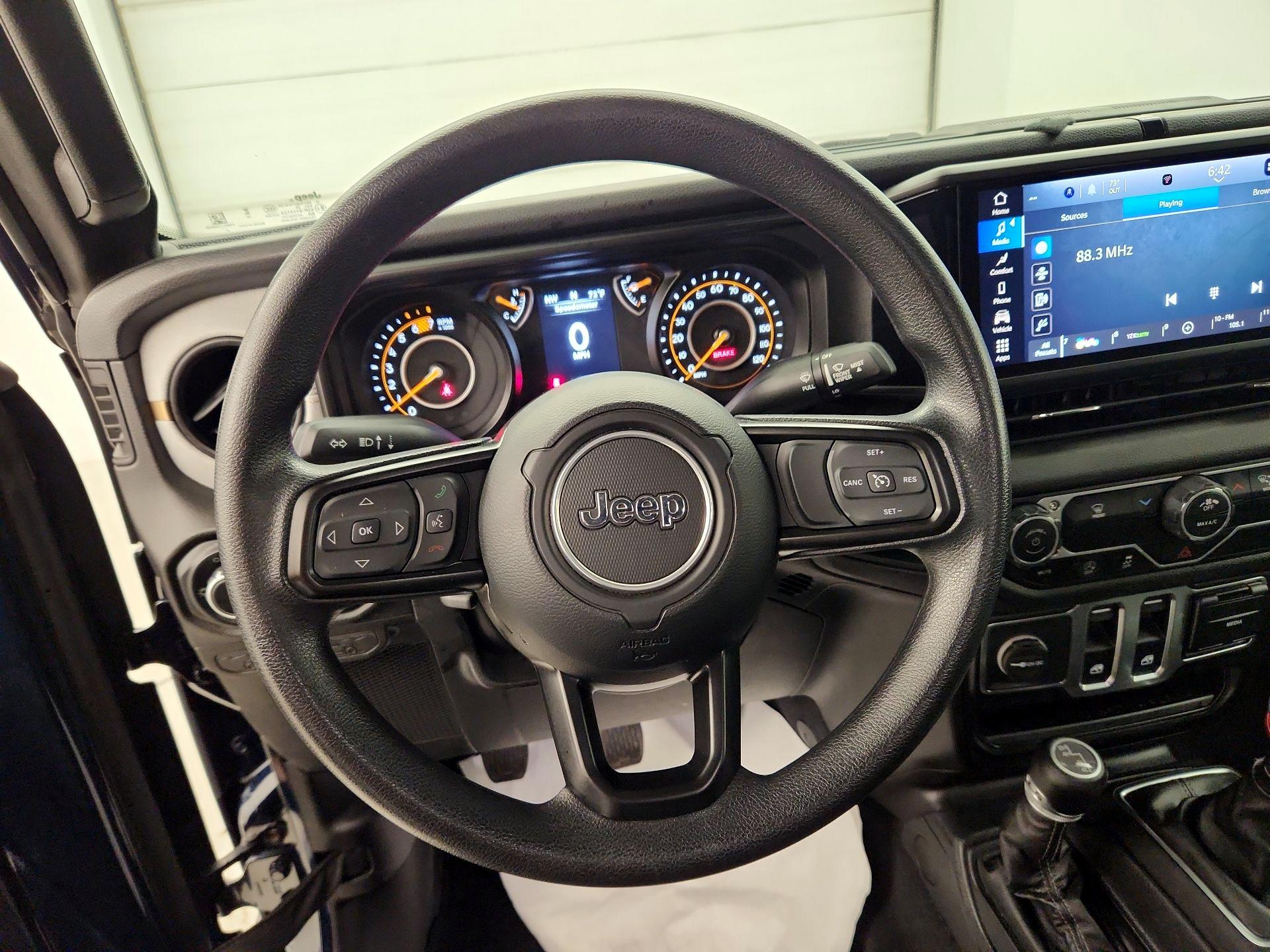 Thumbnail: 2025 Jeep Wrangler - 10
