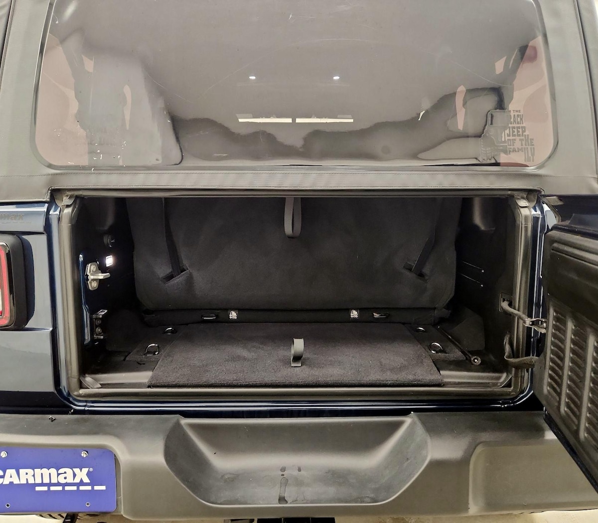 Trunk/Cargo (Seats Up)