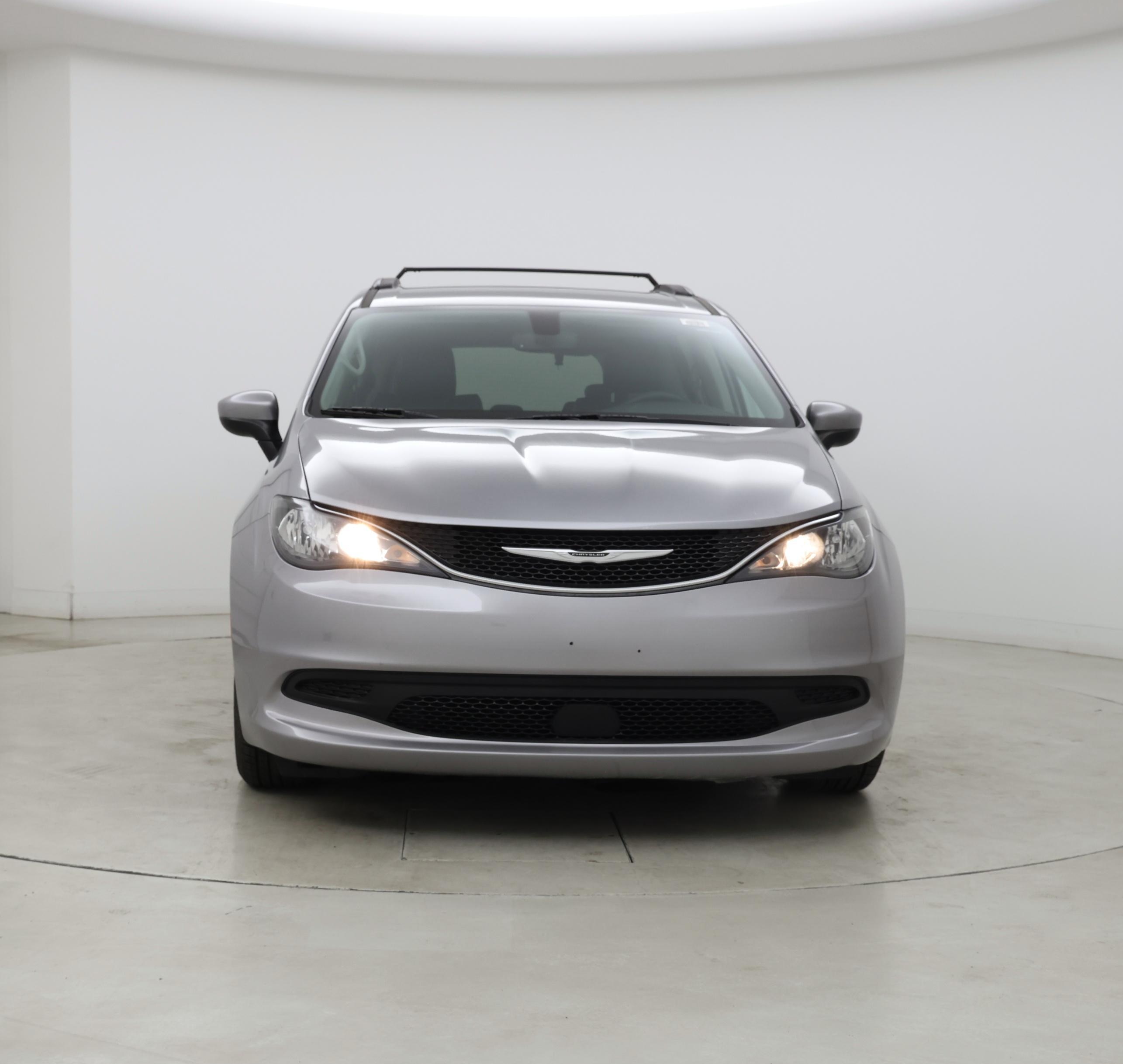 Thumbnail: 2021 Chrysler Voyager - 5