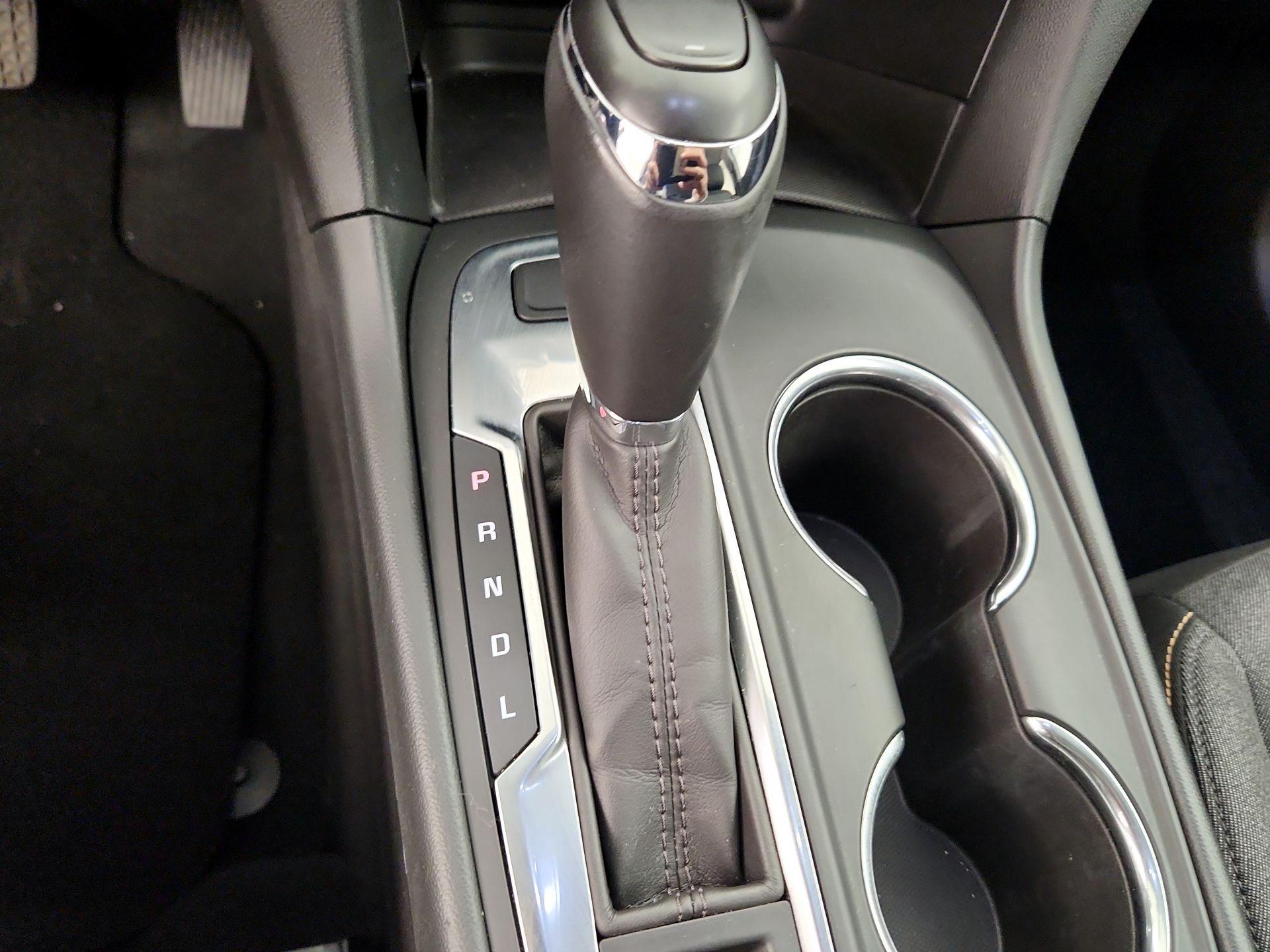 Thumbnail: 2018 Chevrolet Equinox - 17