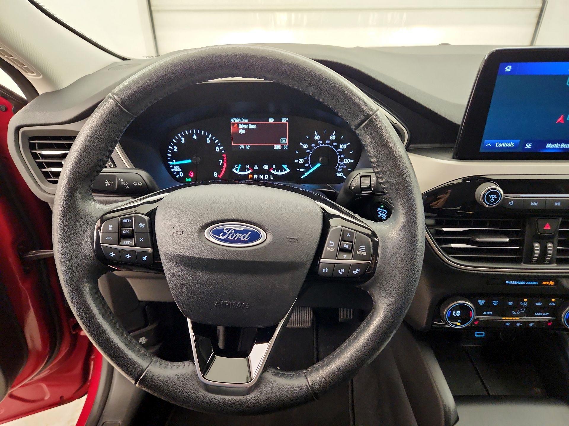 Thumbnail: 2021 Ford Escape - 10