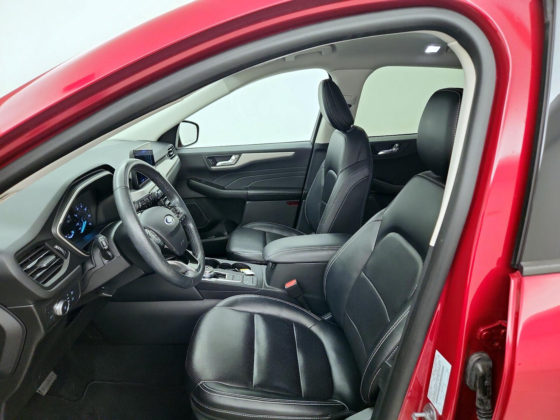 Thumbnail: 2021 Ford Escape - 11