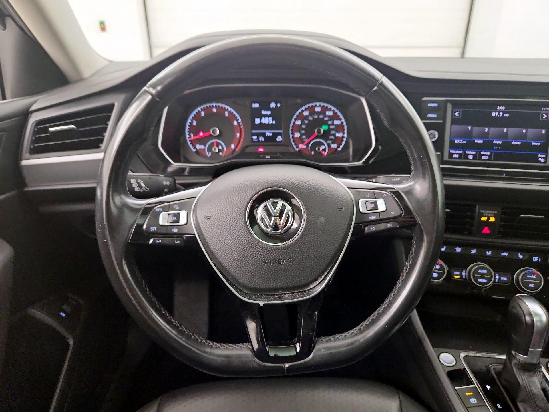 Thumbnail: 2019 Volkswagen Jetta - 10